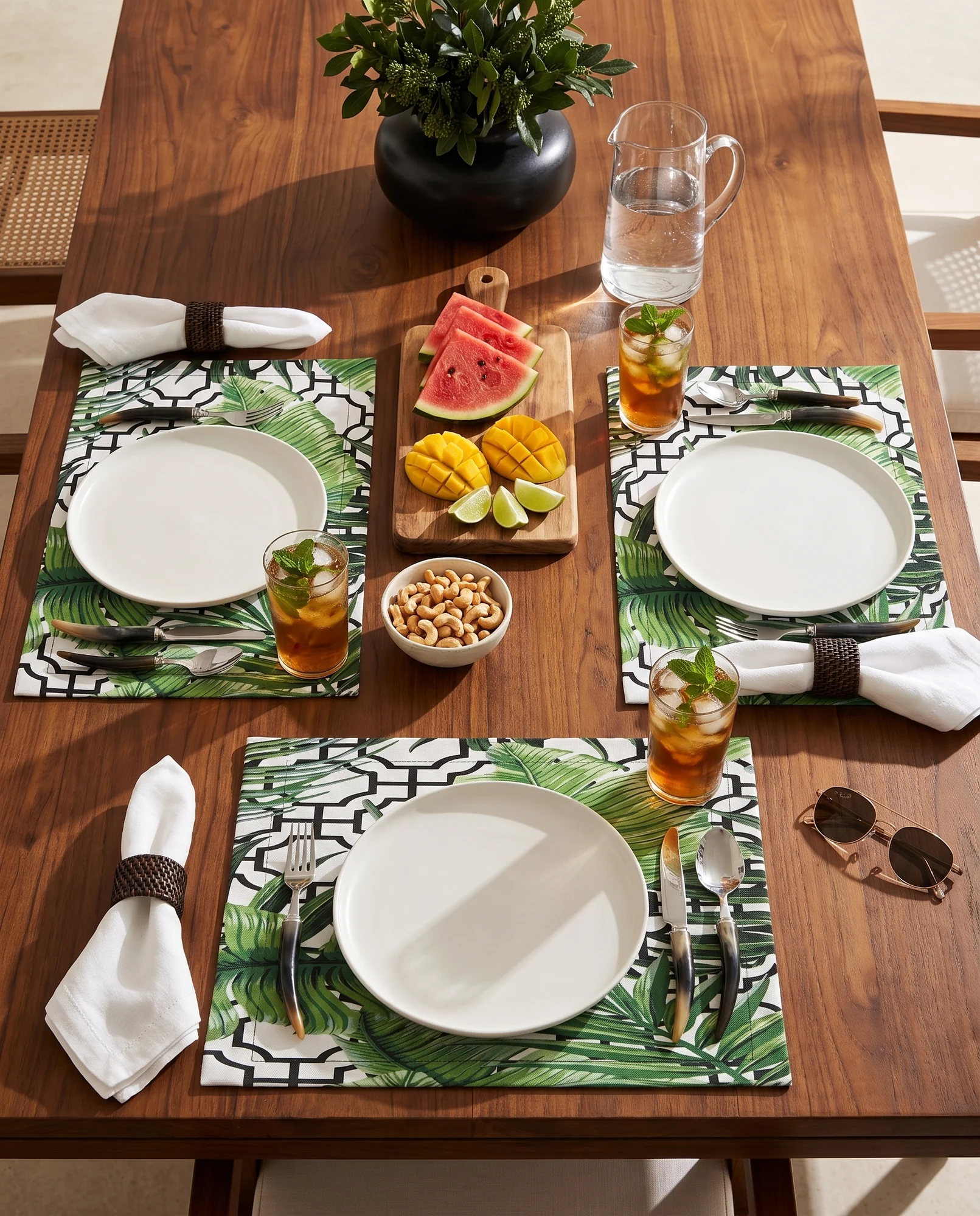 Jardin Tropical — styled view 1