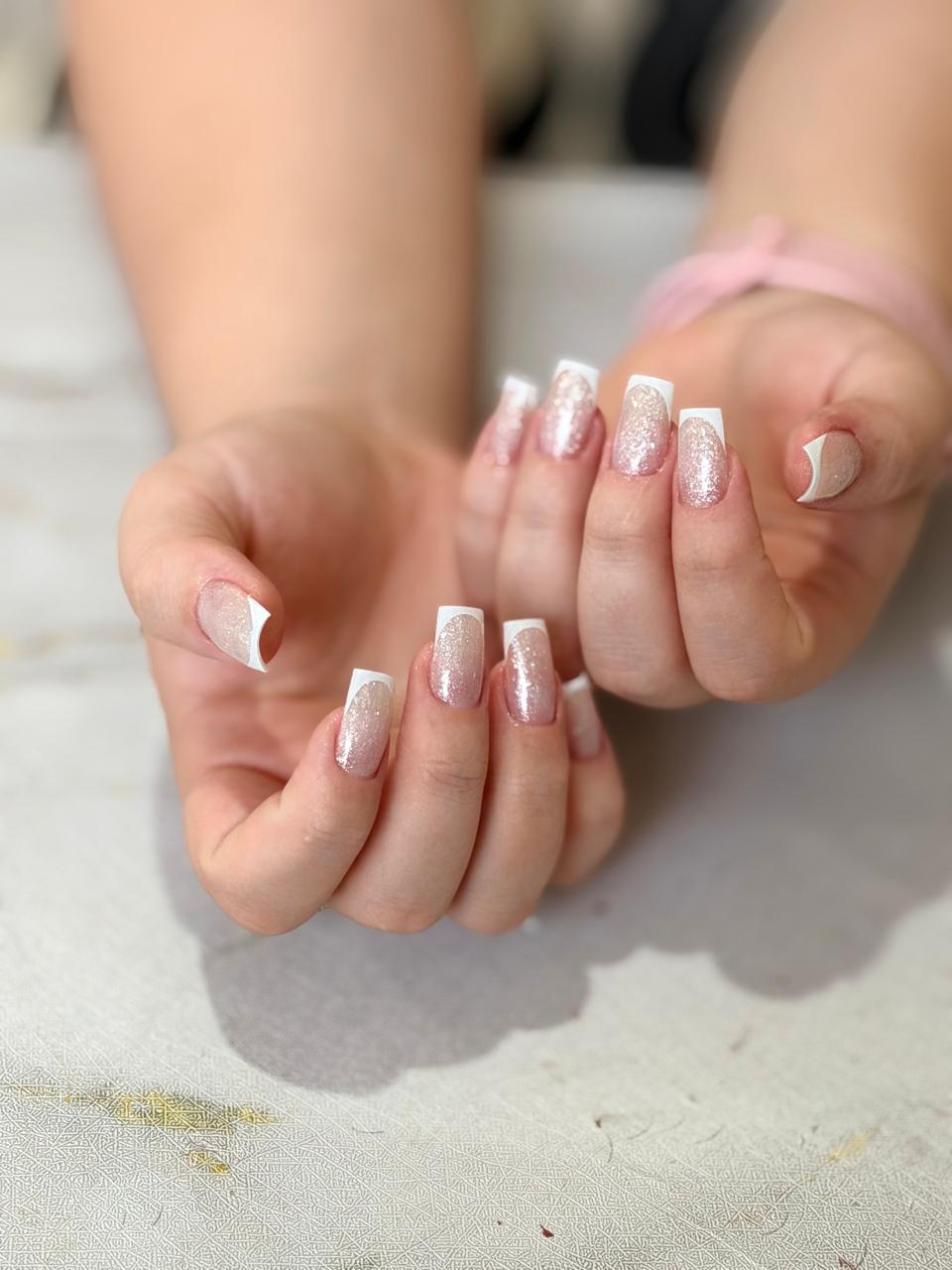 Esmaltes de tons sofisticados