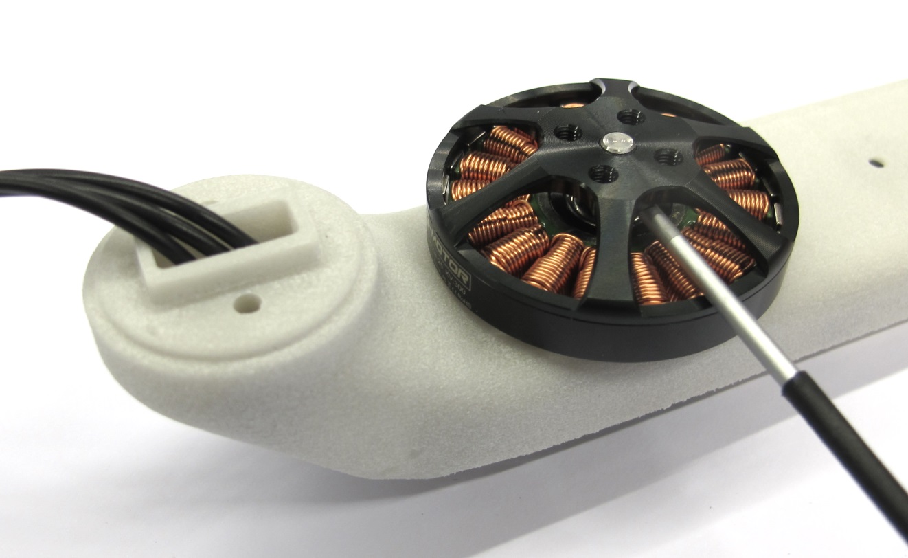 *Tighten both setscrews using a 1,5mm hex driver while pushing down on ...