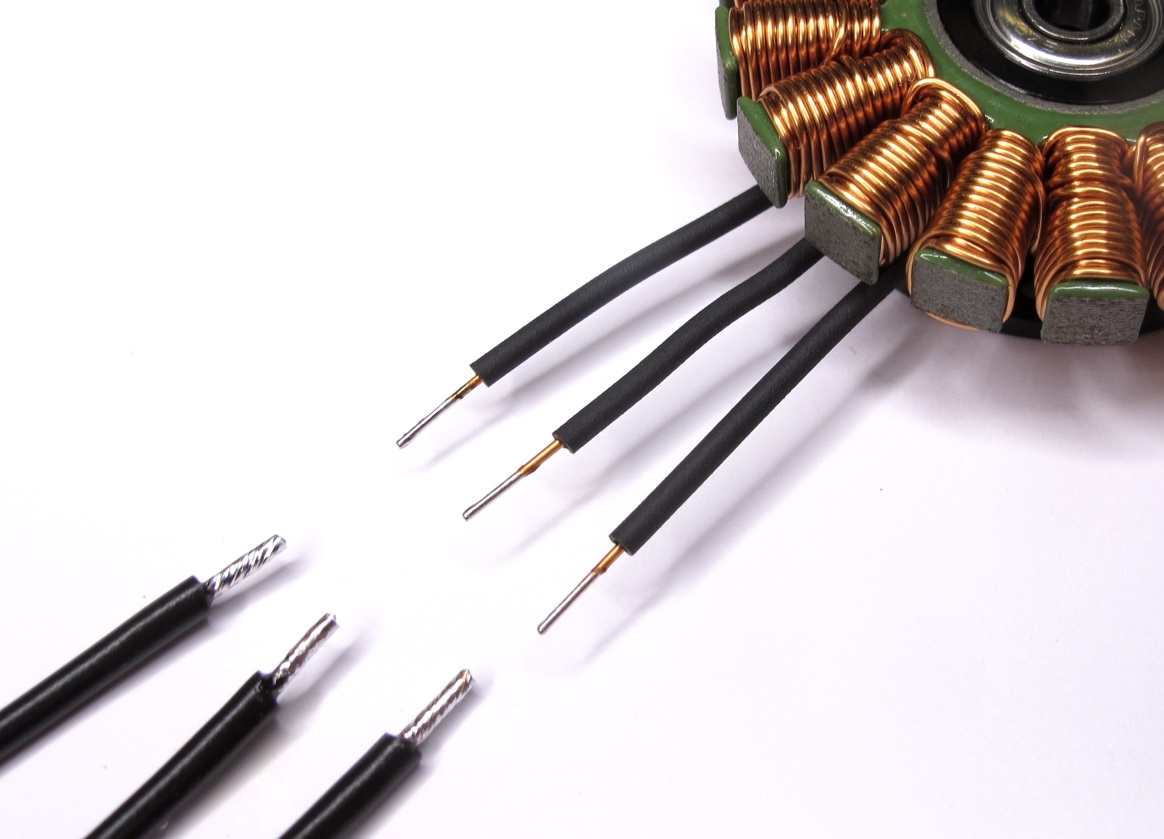 Small Wire Using For Motor *Pepare the extension wires - make them a couple of cm longer than needed.