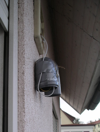 Deployed sensor at facade