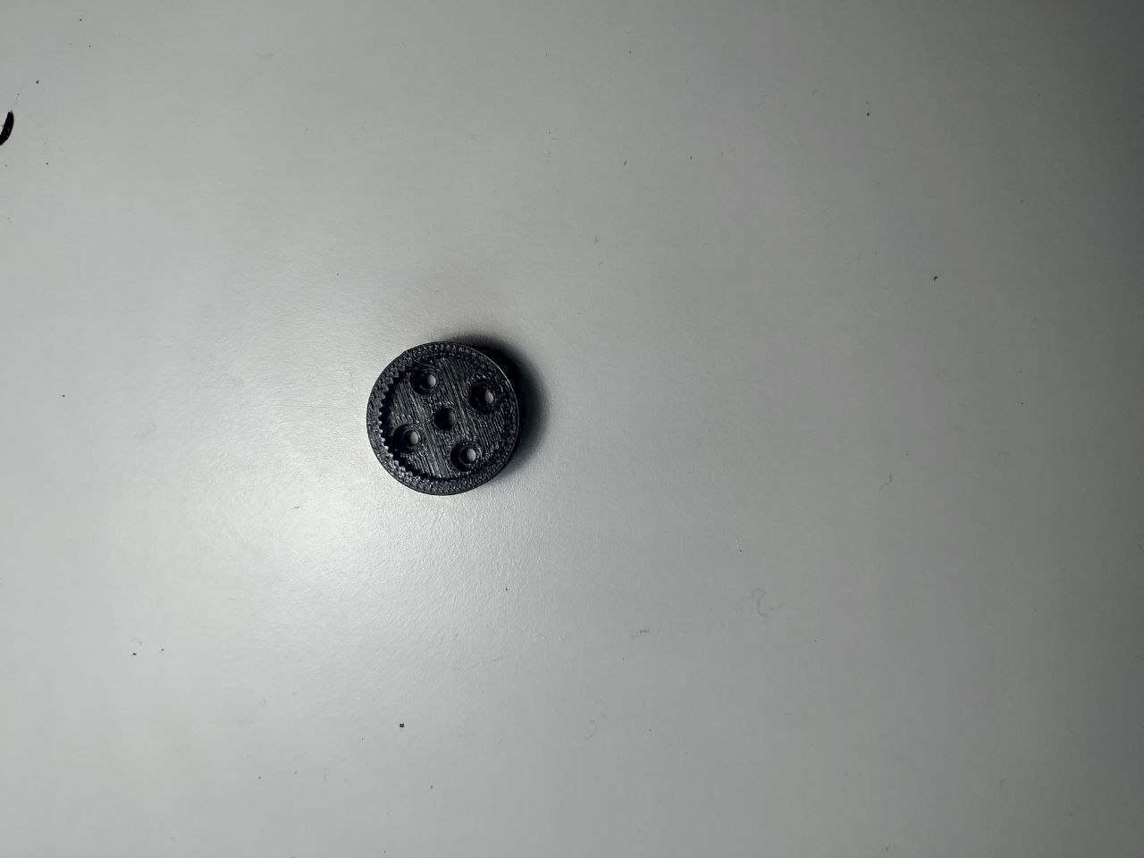 V1100 spool, with four screw holes