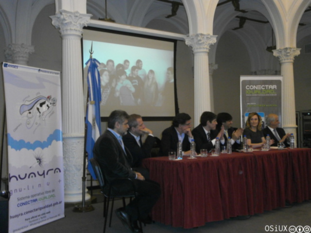 Huayra primer sistema operativo libre de Conectar Igualdad