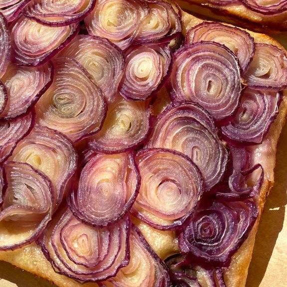Focaccia Cebola Roxa & Azeitonas