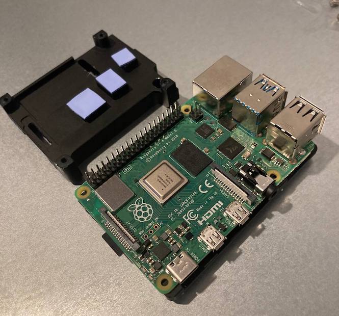 install raspberry pi into geekworm case