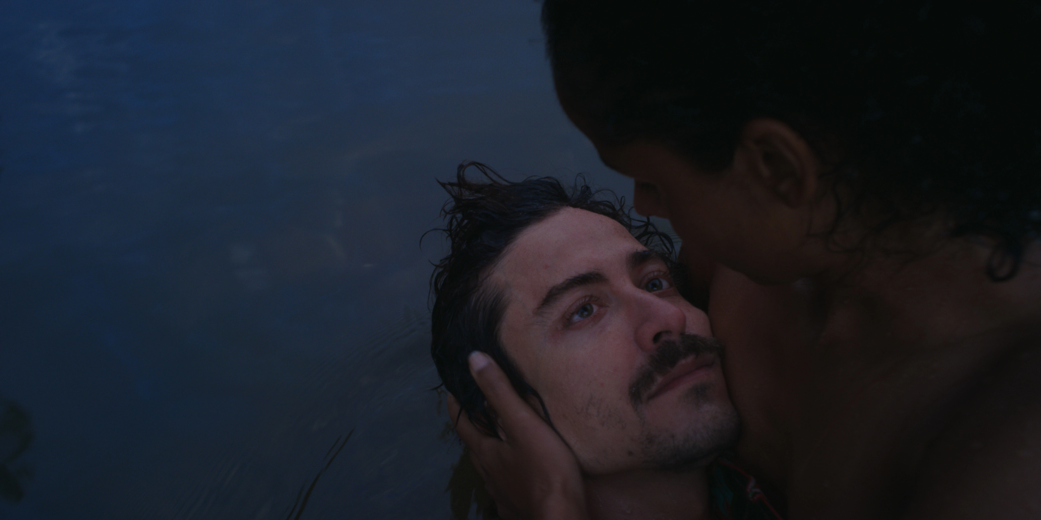 ÁGUA DOCE — frame 6