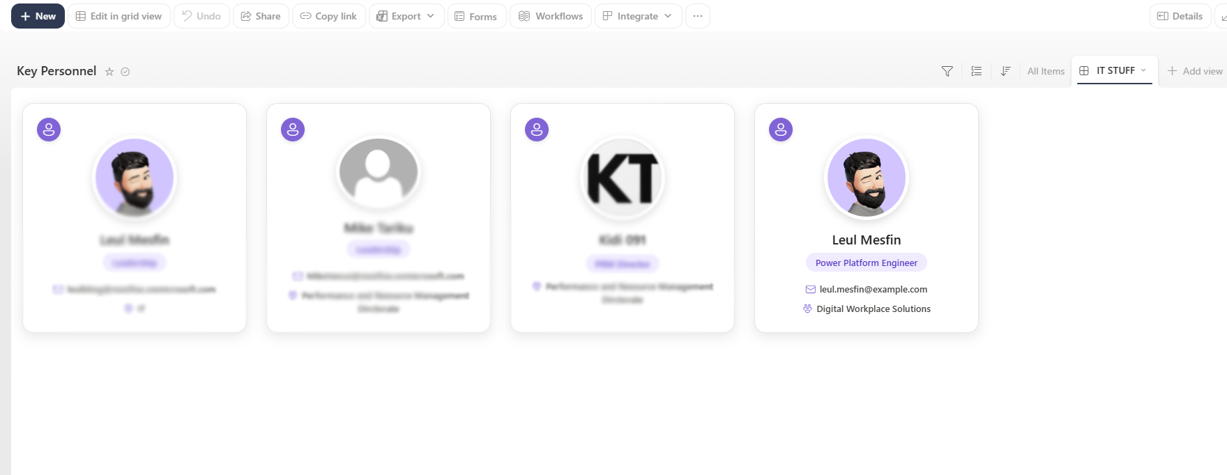 Responsive People Profile Cards preview