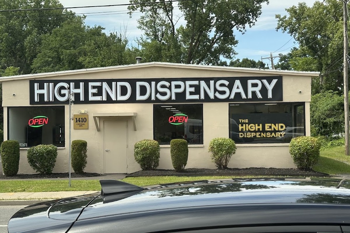 The High End storefront