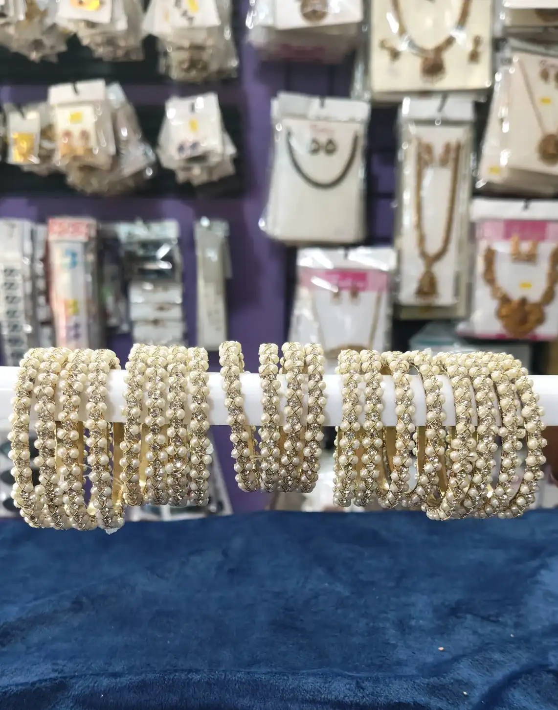 Pearl bangle