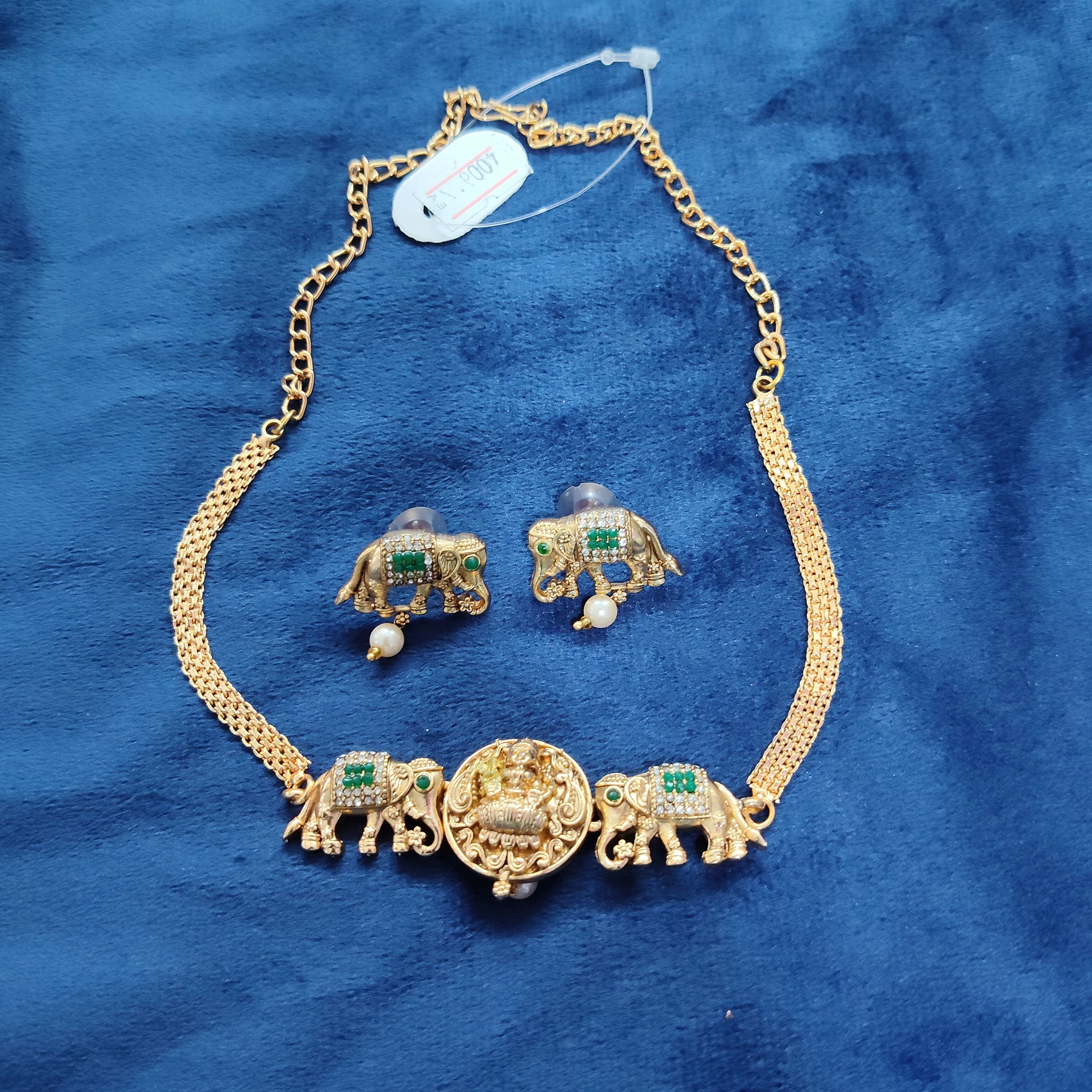 Lakshmi  elephant short pendant