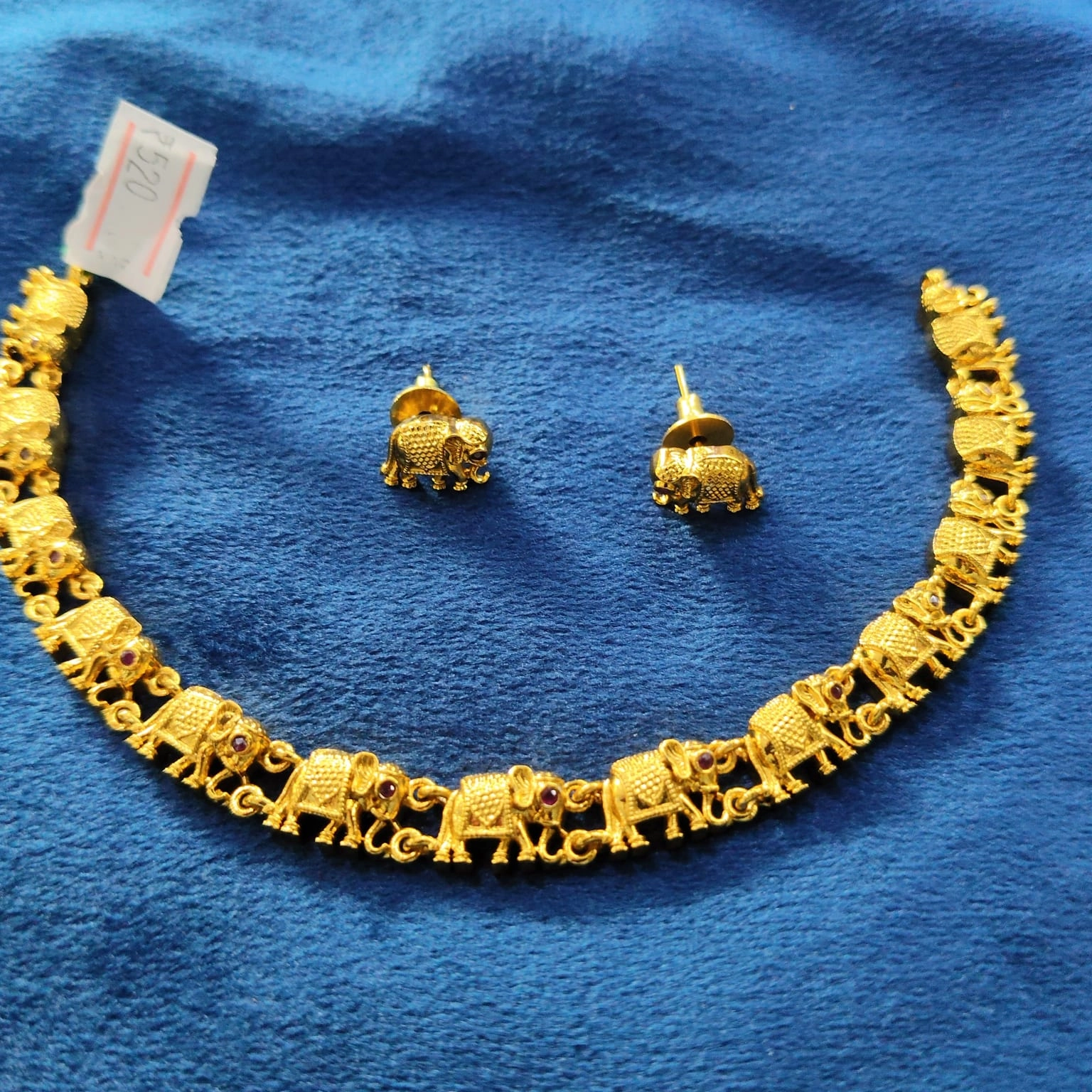 Lakshmi NeckSet