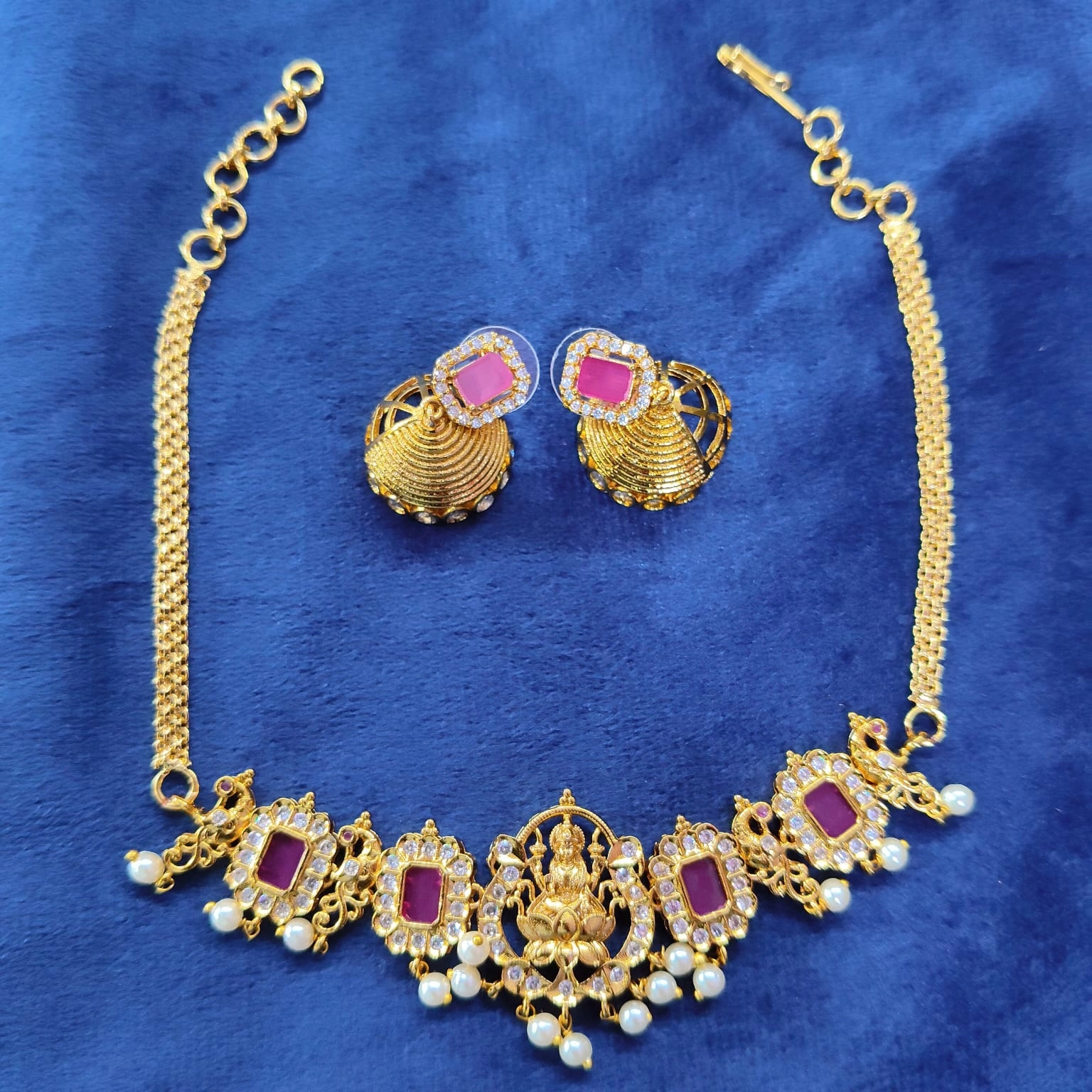 Lakshmi NeckSet