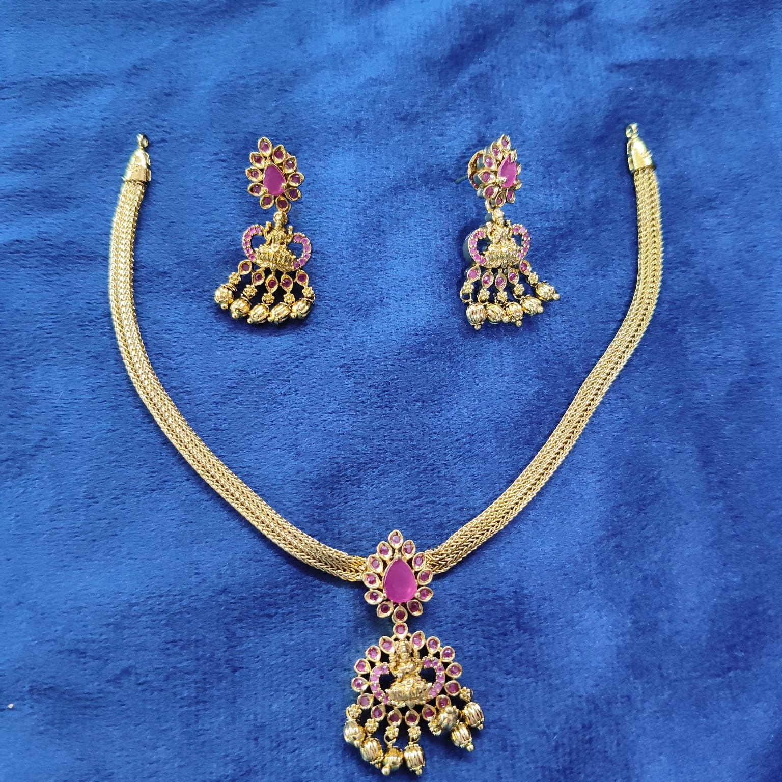 Lakshmi NeckSet