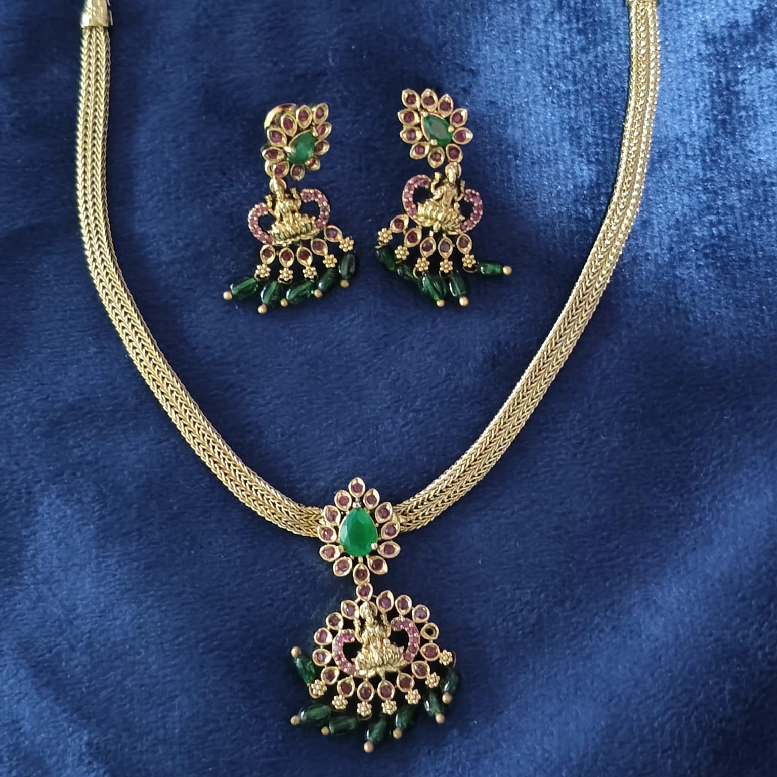 Lakshmi Short NeckSet