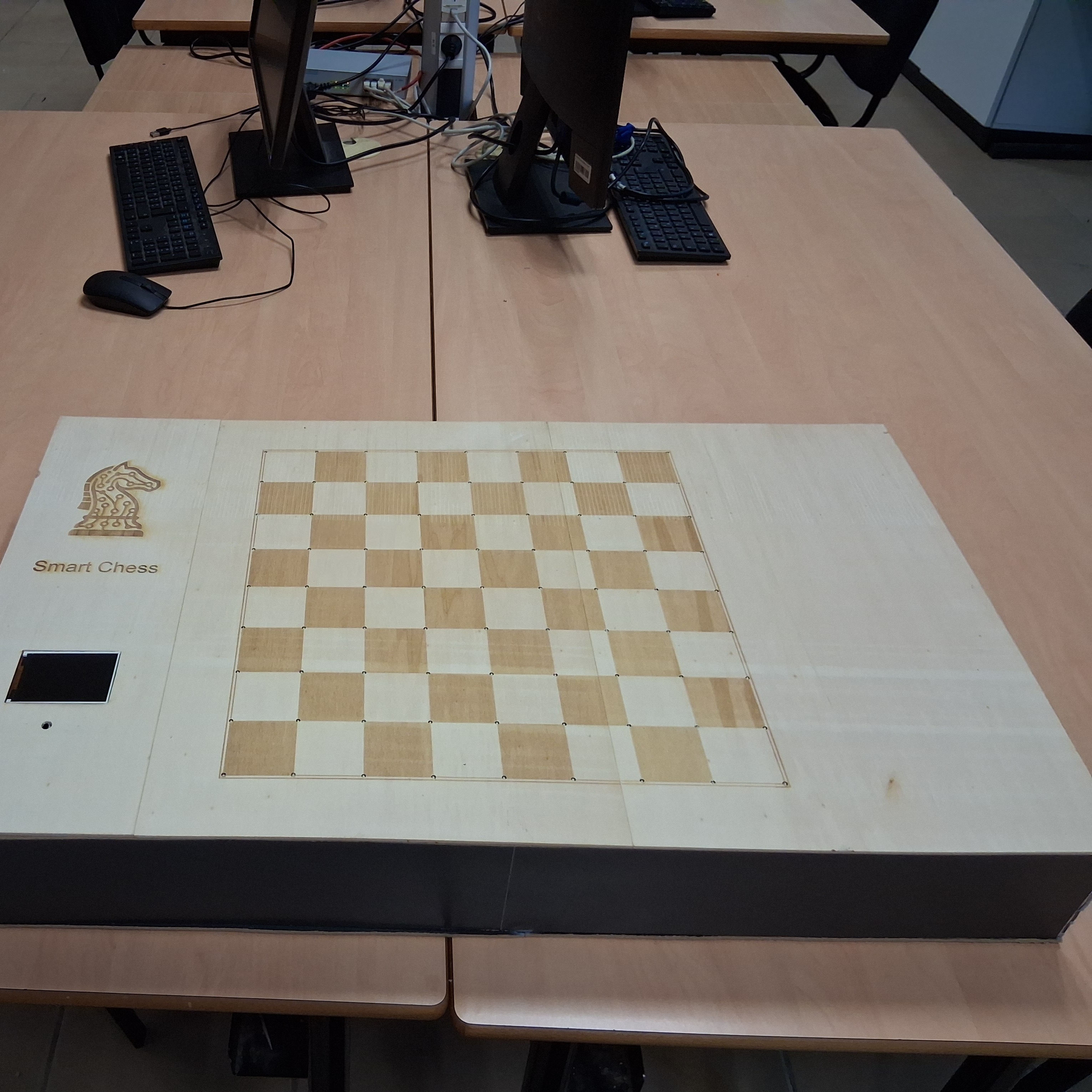 Smart chess