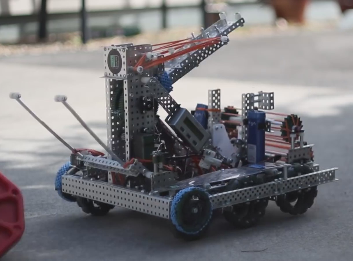 Catapult robot from team 240P