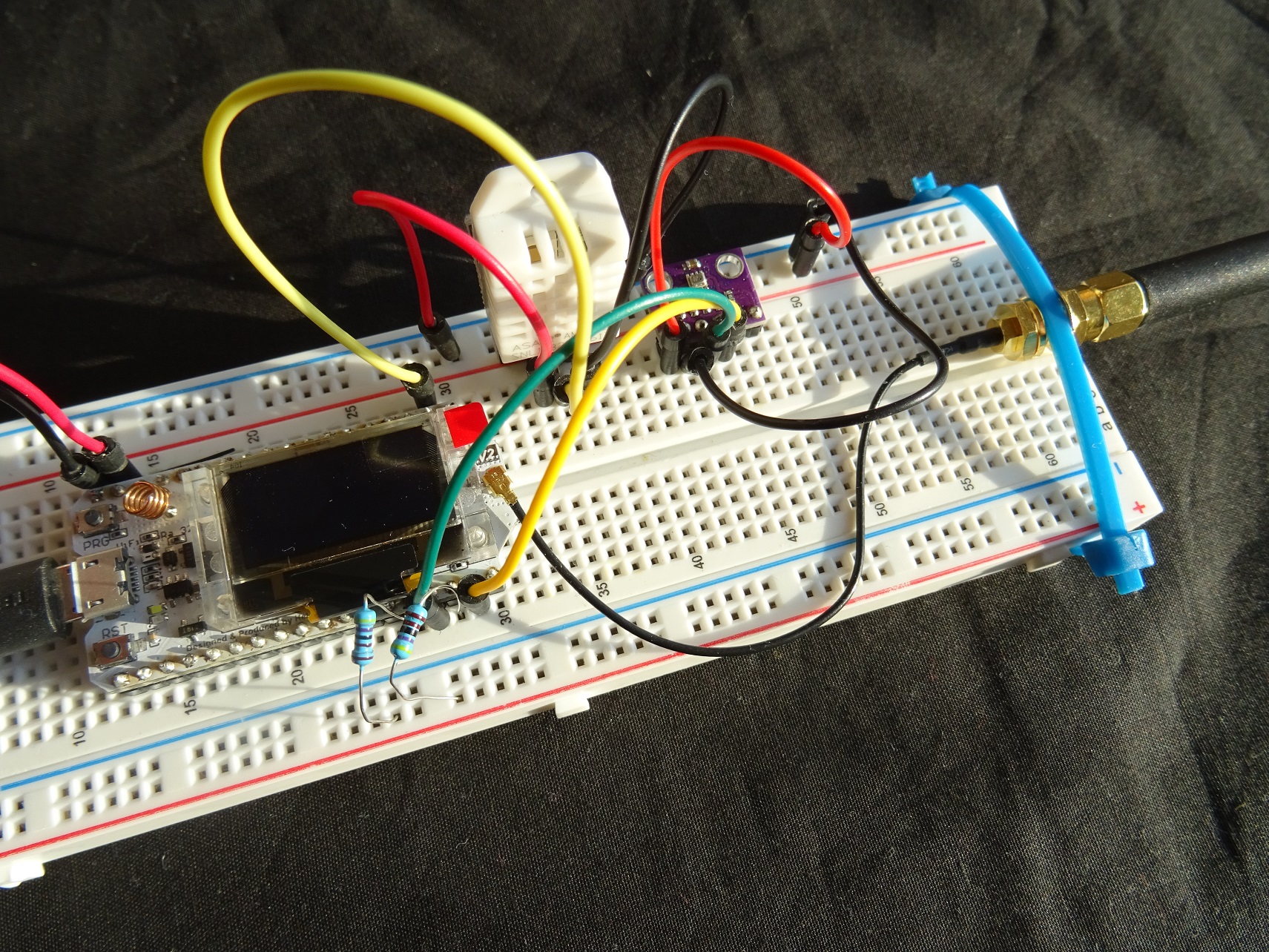 docs/heltec_esp32_lora_v2.JPG