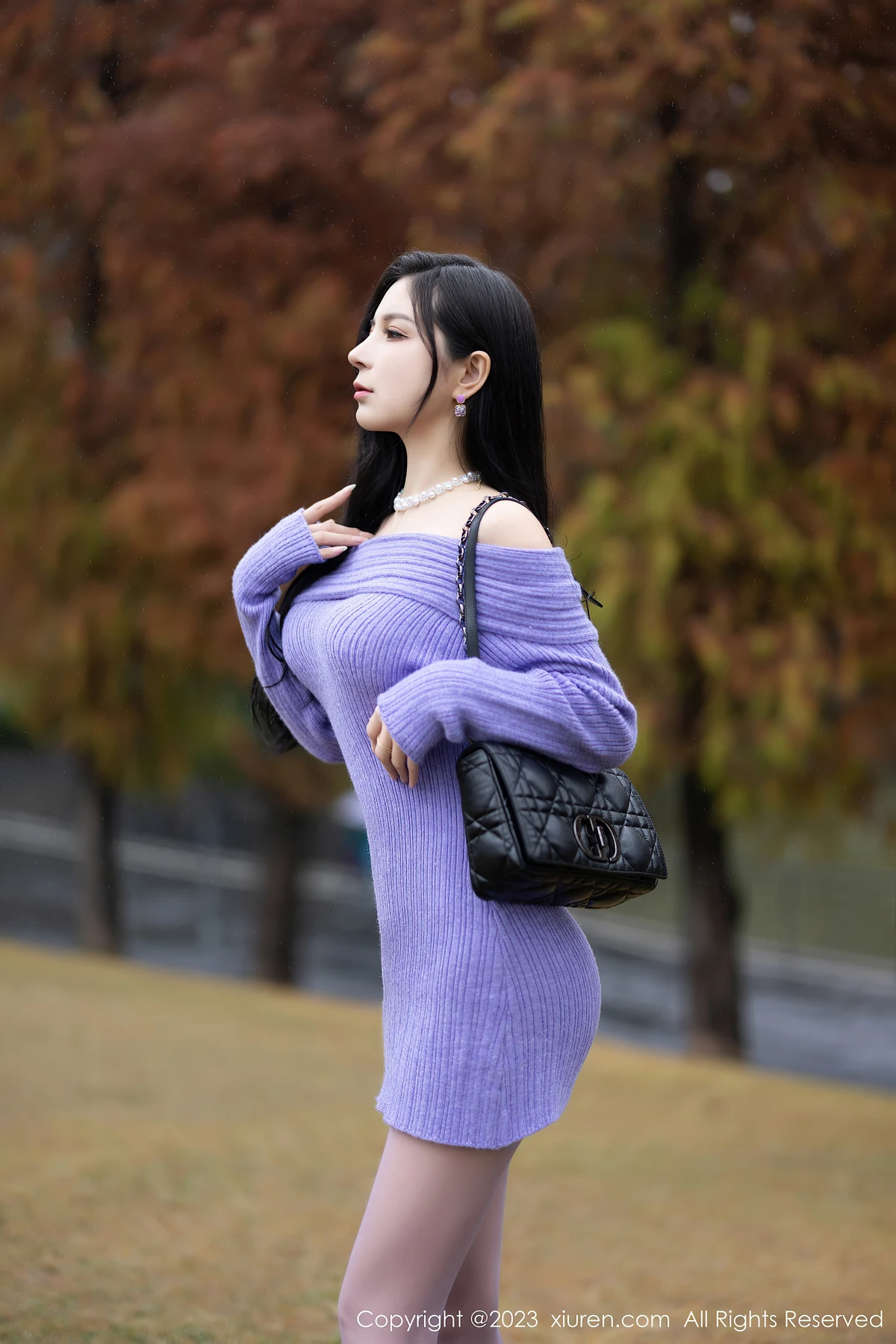 秀人网No.6277 小蛮妖Yummy海南岛旅拍：80帧紫色魅惑，藏着每个女生的高光时刻 - 1