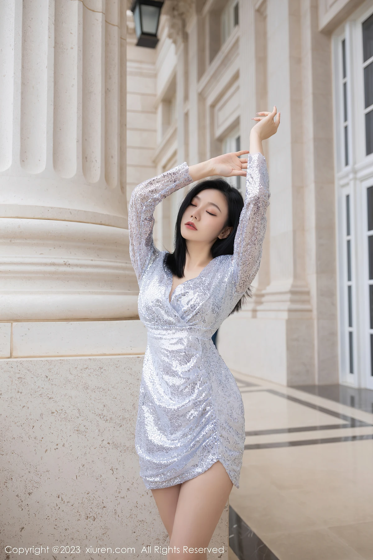 XiuRen No.6264 安然anran：银灰裙裹不住的魅惑，80P高清藏她的完美曲线 - 2