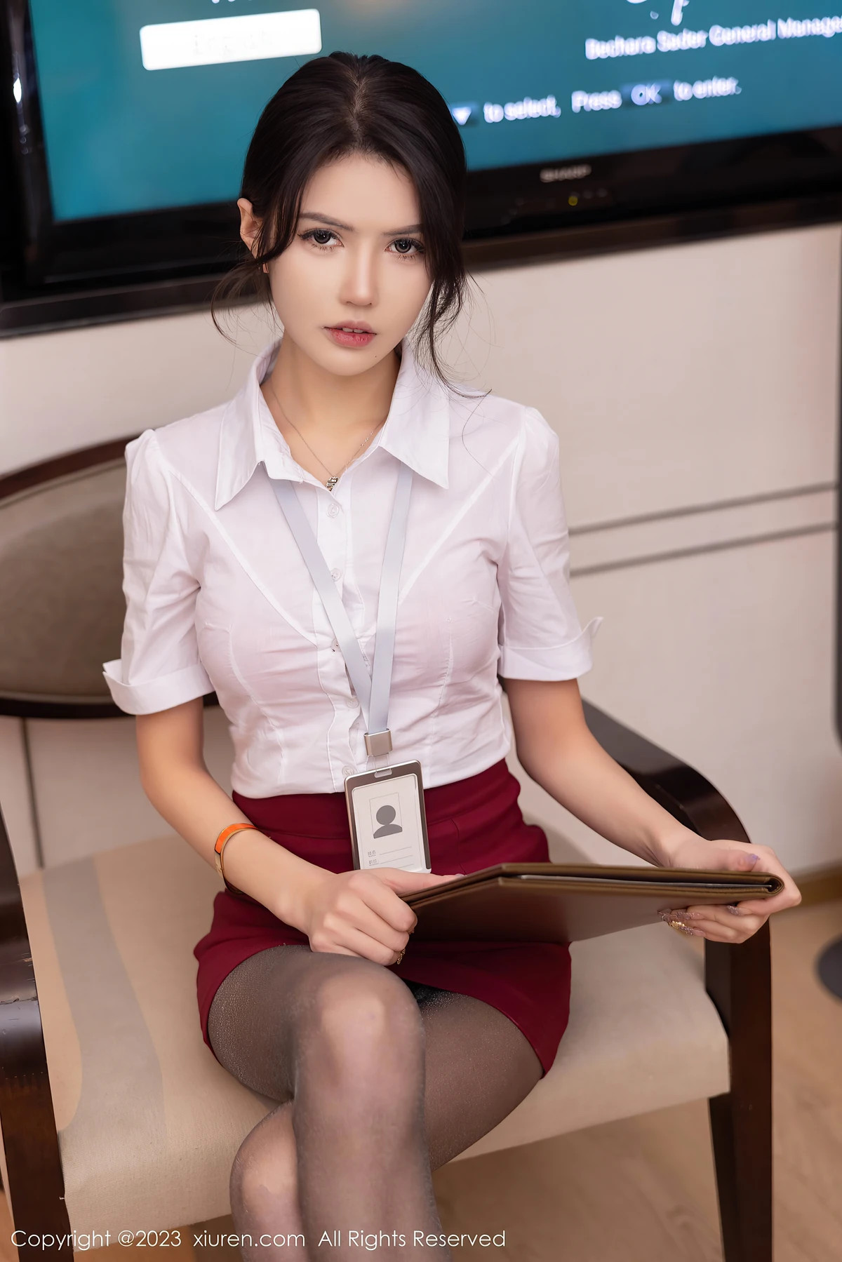 XiuRen No.6232 媛媛酱belle的白T黑丝杀：20岁的美，藏在日常细节里 - 4