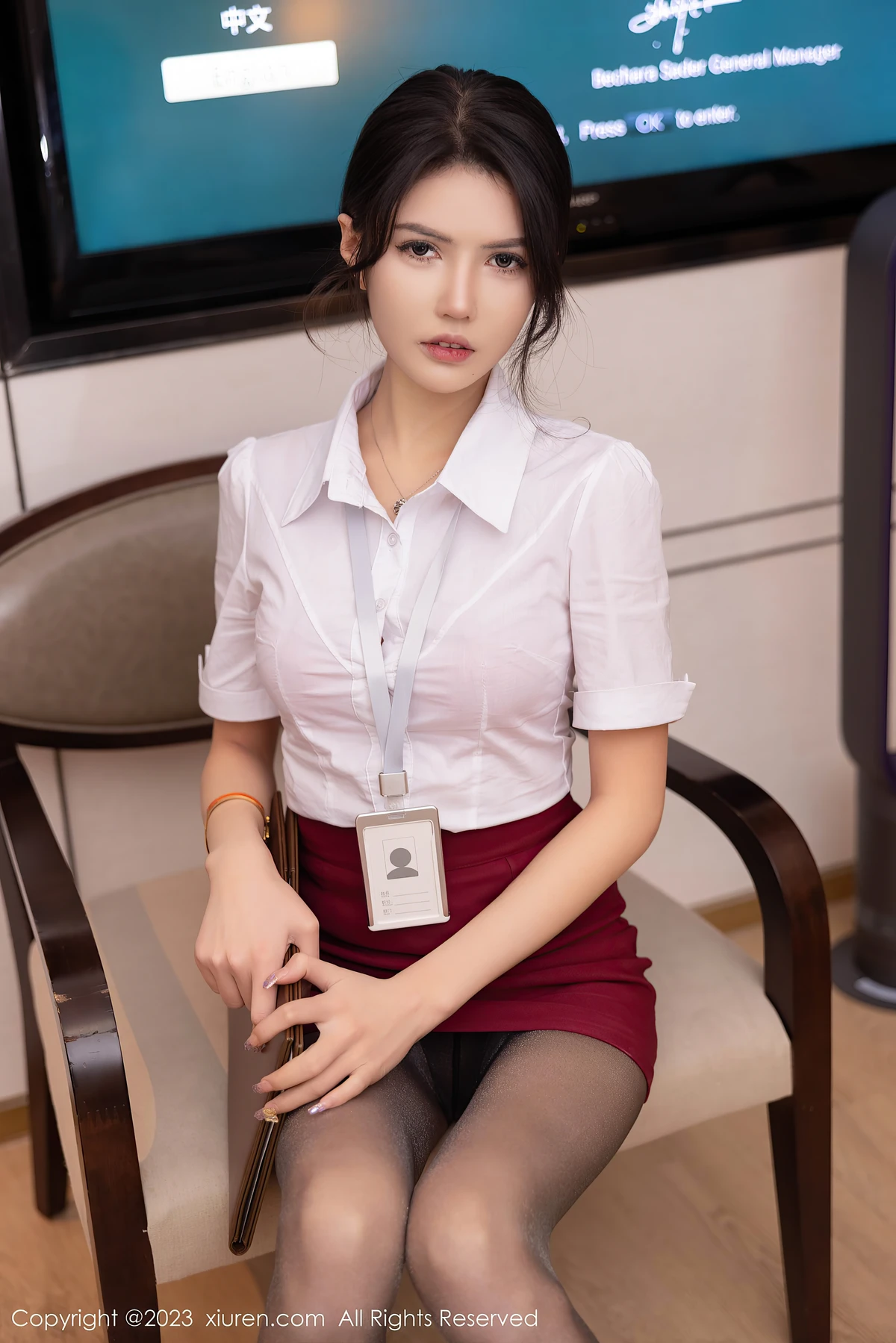 XiuRen No.6232 媛媛酱belle的白T黑丝杀：20岁的美，藏在日常细节里 - 7