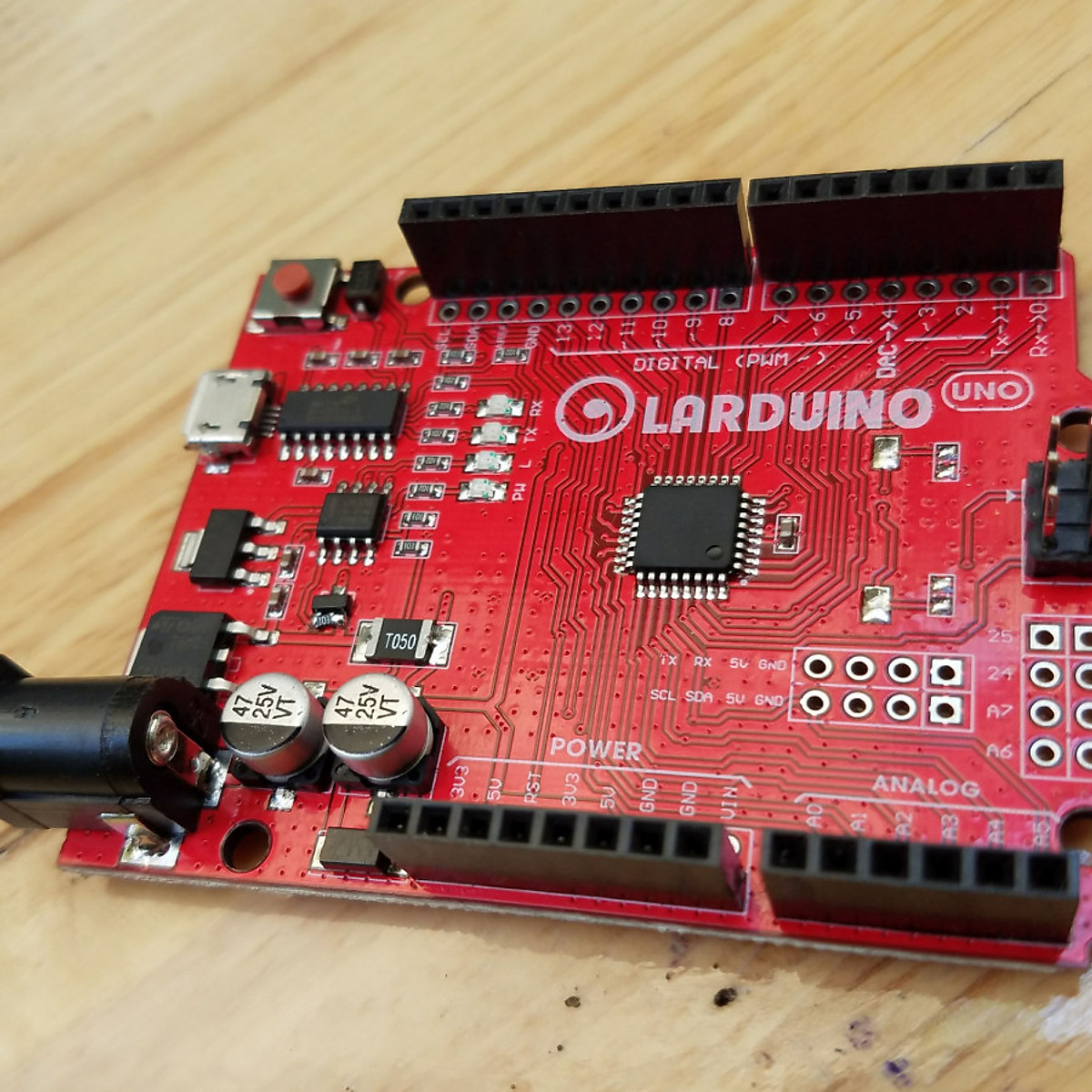 Larduino Uno style