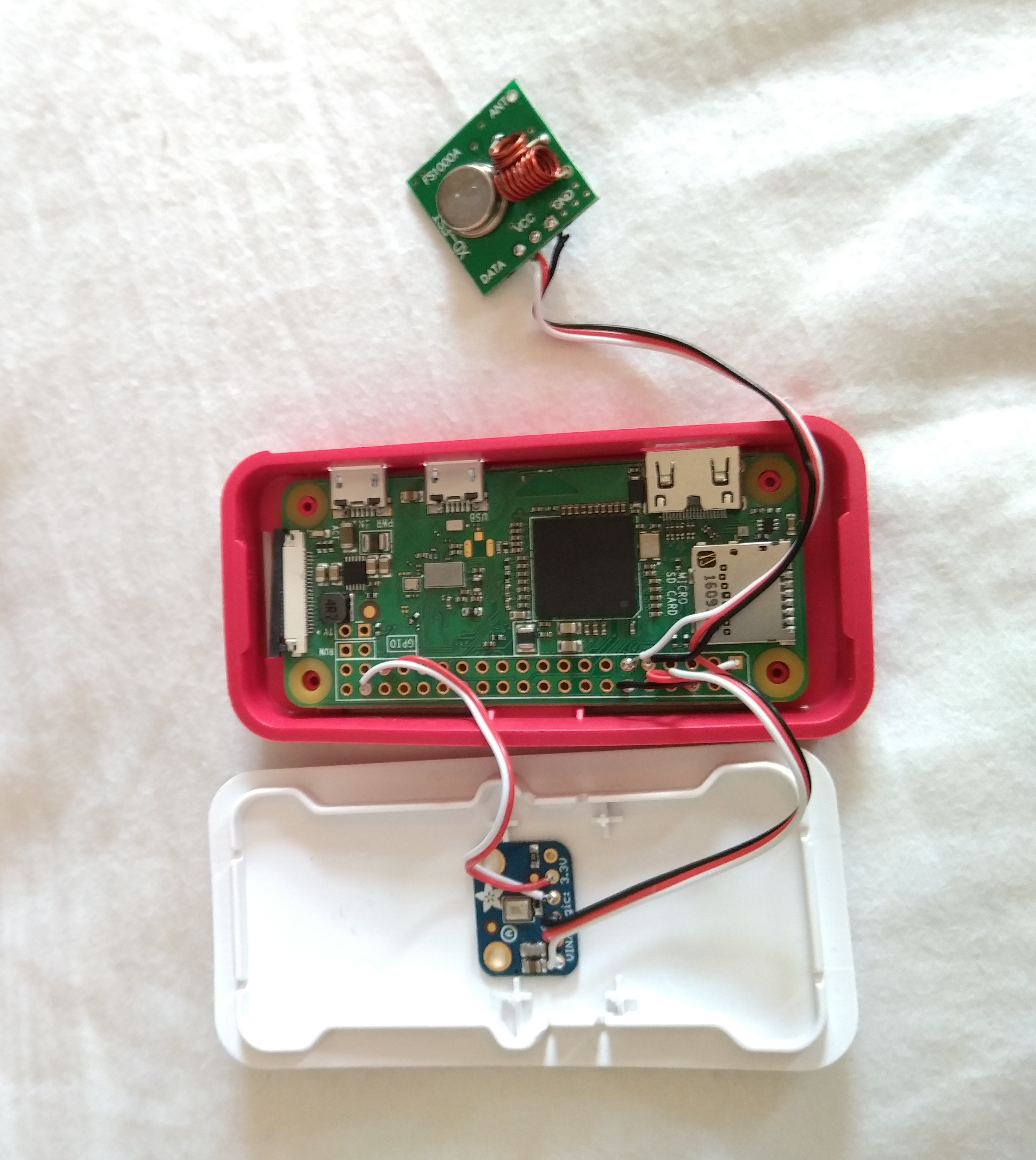 Pi Zero inside 1