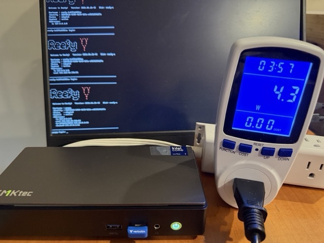Intel Core Ultra Reefy system drawing 4.3 watts at idle on a wall-power meter