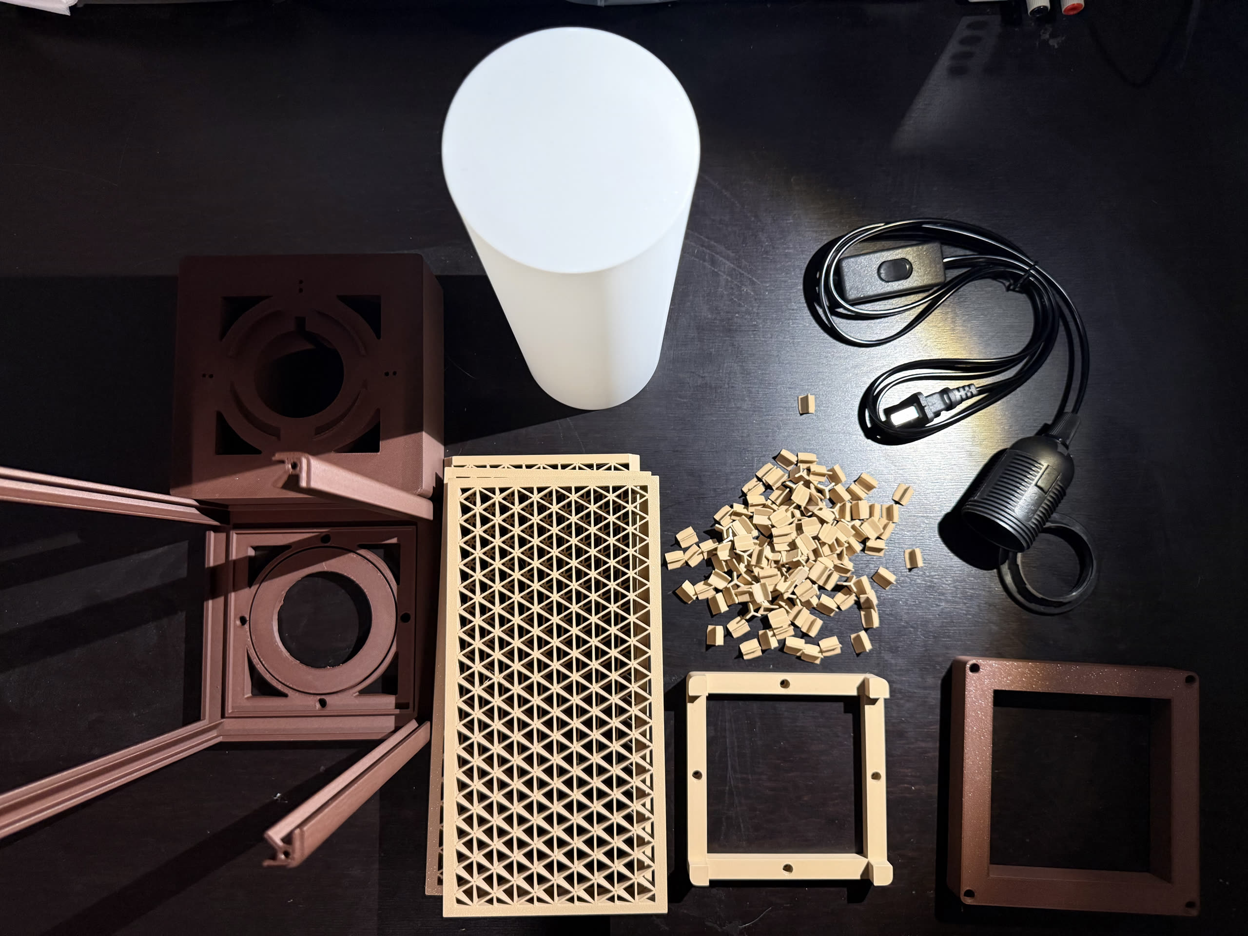 2026-04-19_Kumiko_lamp_parts_1.jpg