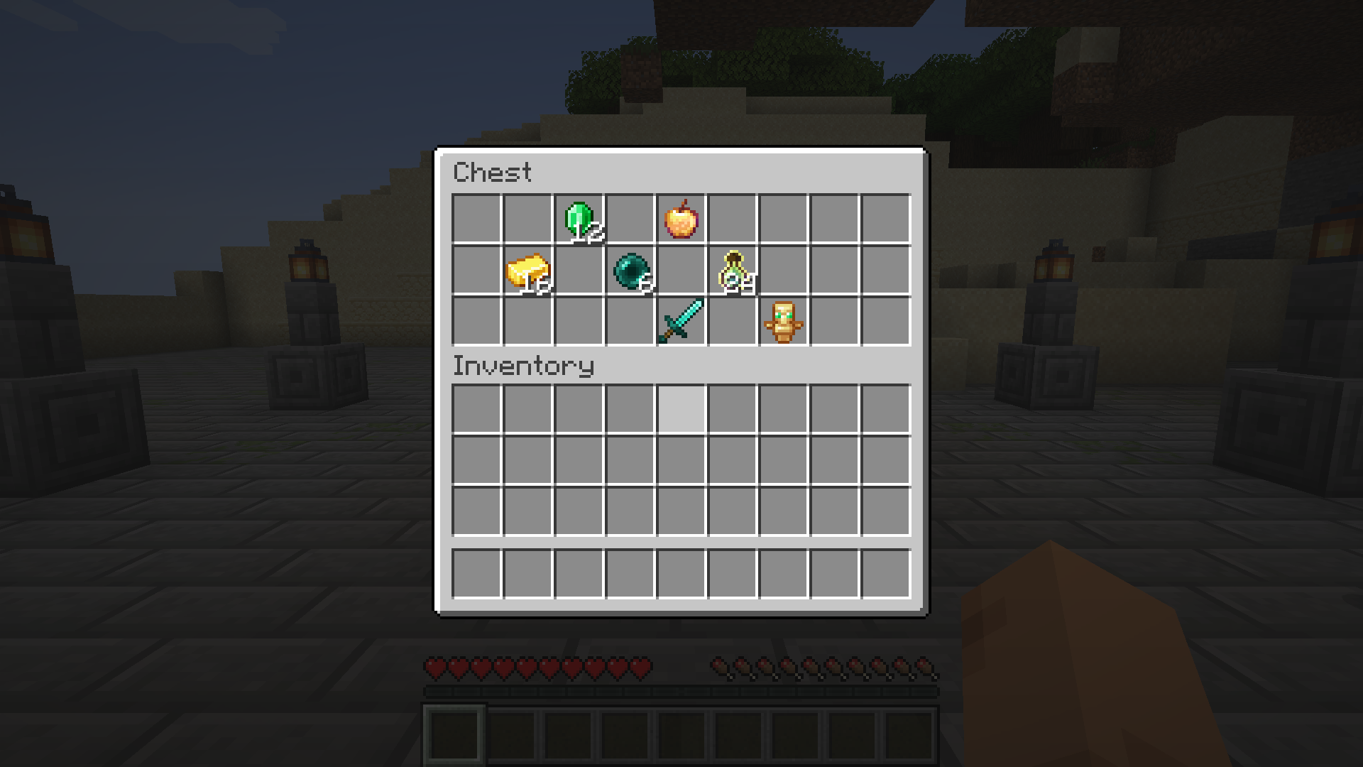 TeamLead opening the same Lootr chest with the original diamond slot now empty