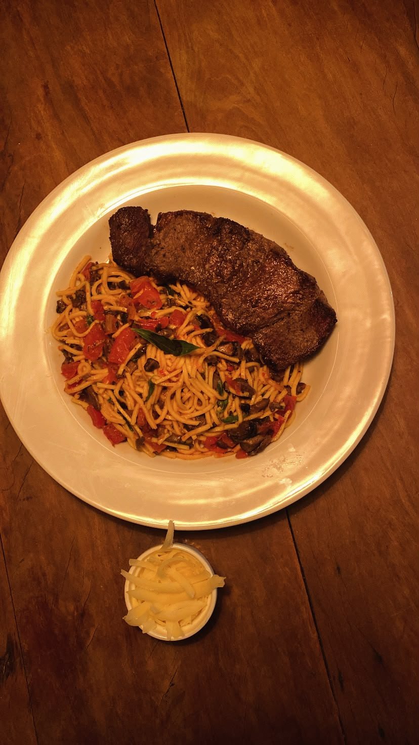 Espaguete/Talharim Cogumelo Filé Mignon