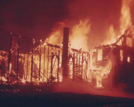 9 P5 Top Fire Destroys Church 1967.jpg