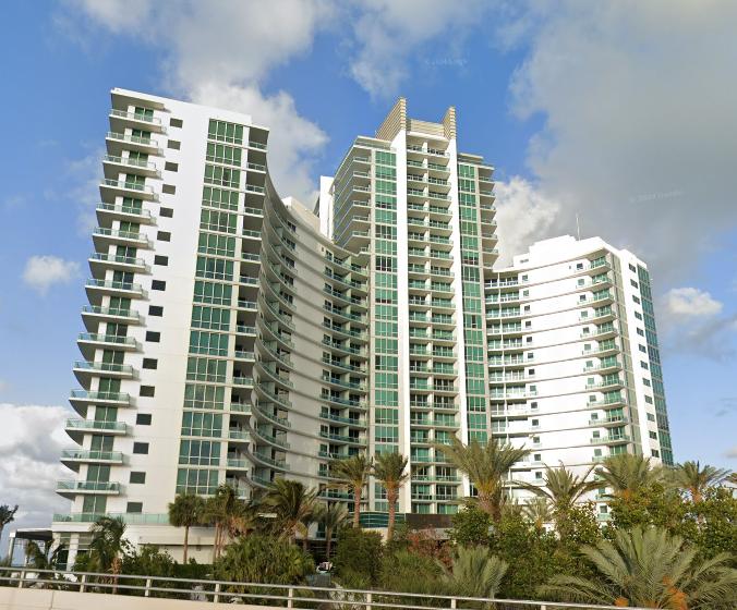 Real place that inspired Hotel in Washington Beach
