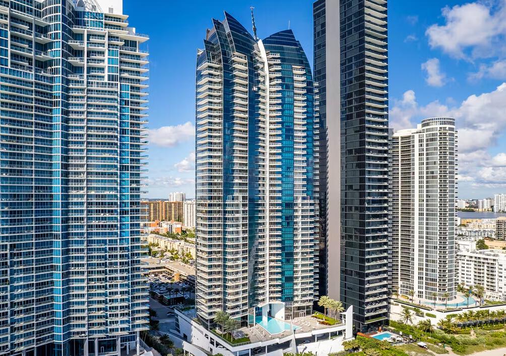 Lugar real que inspiró Edificio residencial en Washington Beach