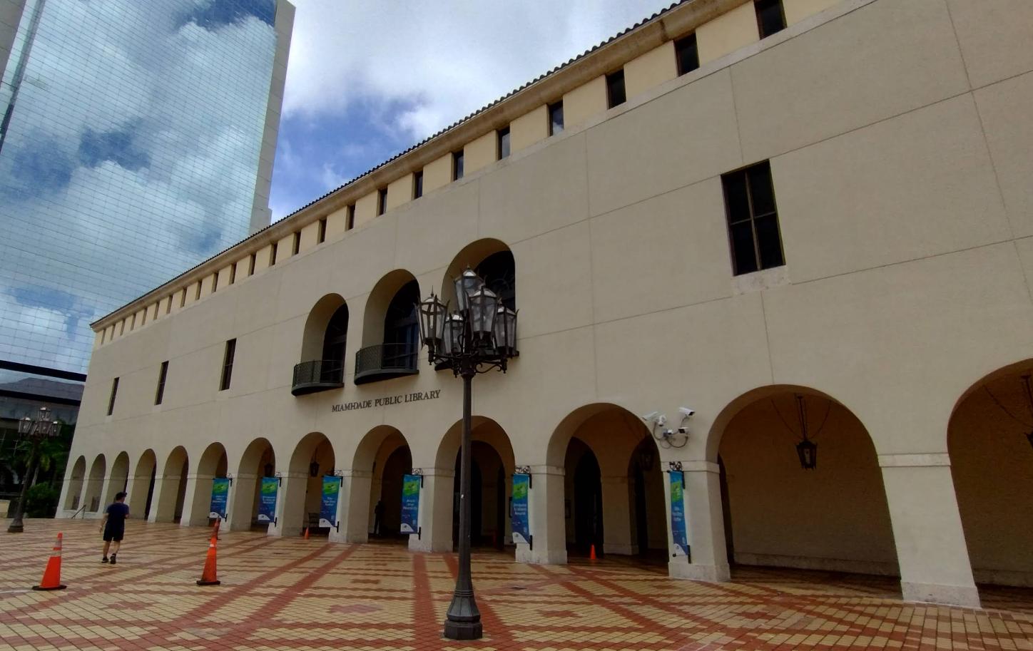 Real place that inspired Public building in Downtown