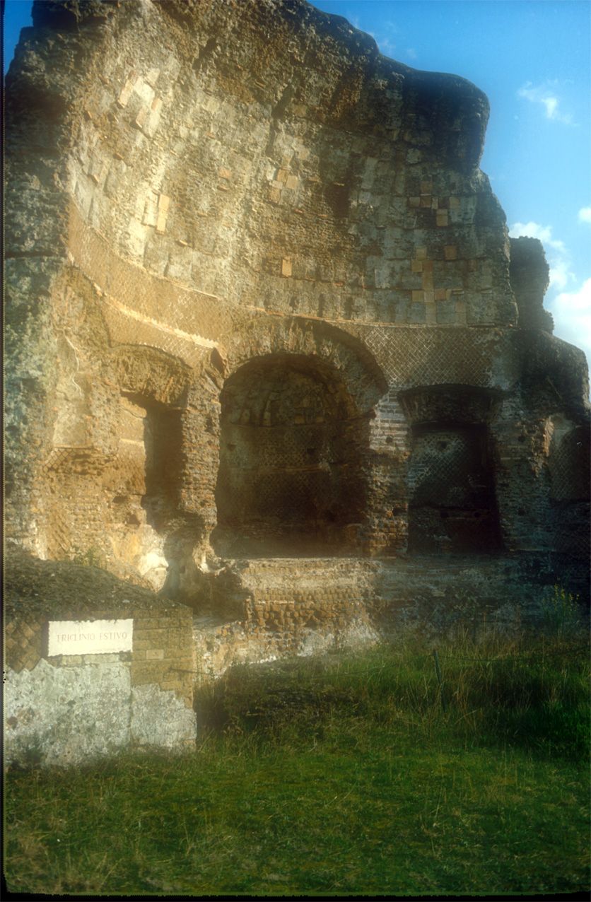 Photograph of the Stibadium used for open-air dining in the Summer Residence at Hadrian's Villa
