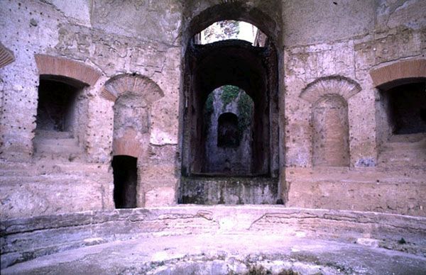 Photograph of the central gallery at the Canopus at Hadrian's Villa