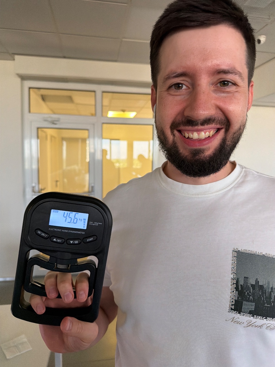 Dynamometer photo by Adr Yakimashenko