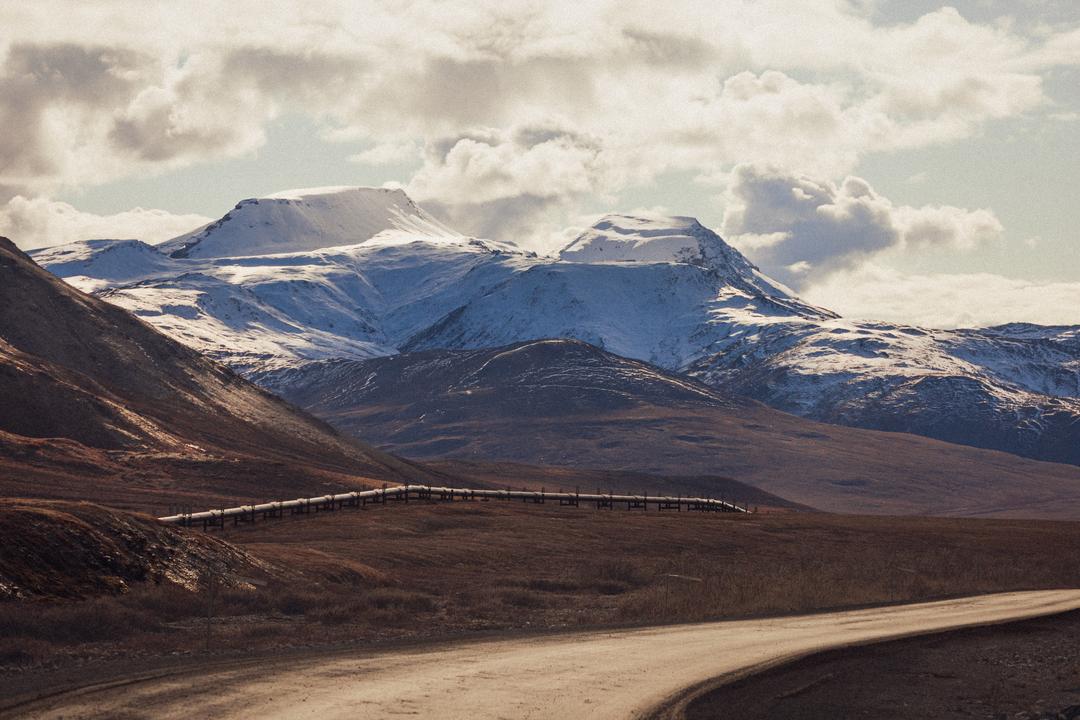 Alaska Pipeline on Chandalar Shelf