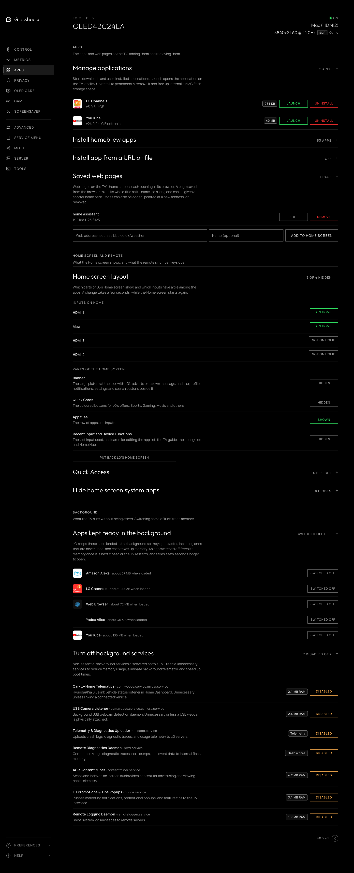 Apps tab: installed applications with uninstall actions, background services switched off, and saved web pages