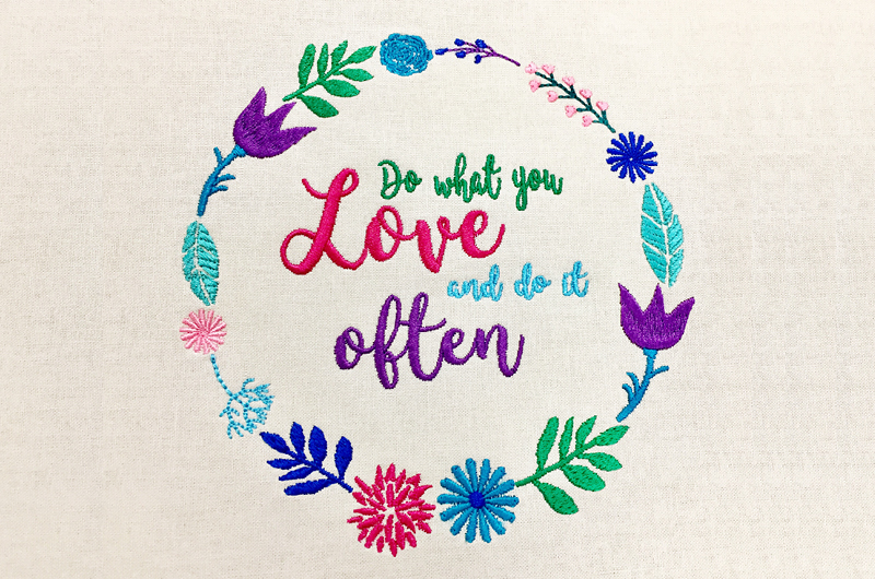 Circle of Flowers free embroidery design