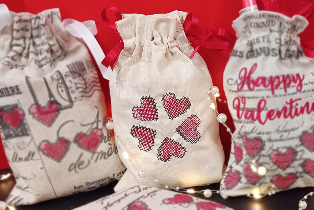 Valentine’s Cross Stitch Hearts Bag (Circle Layout) free embroidery design