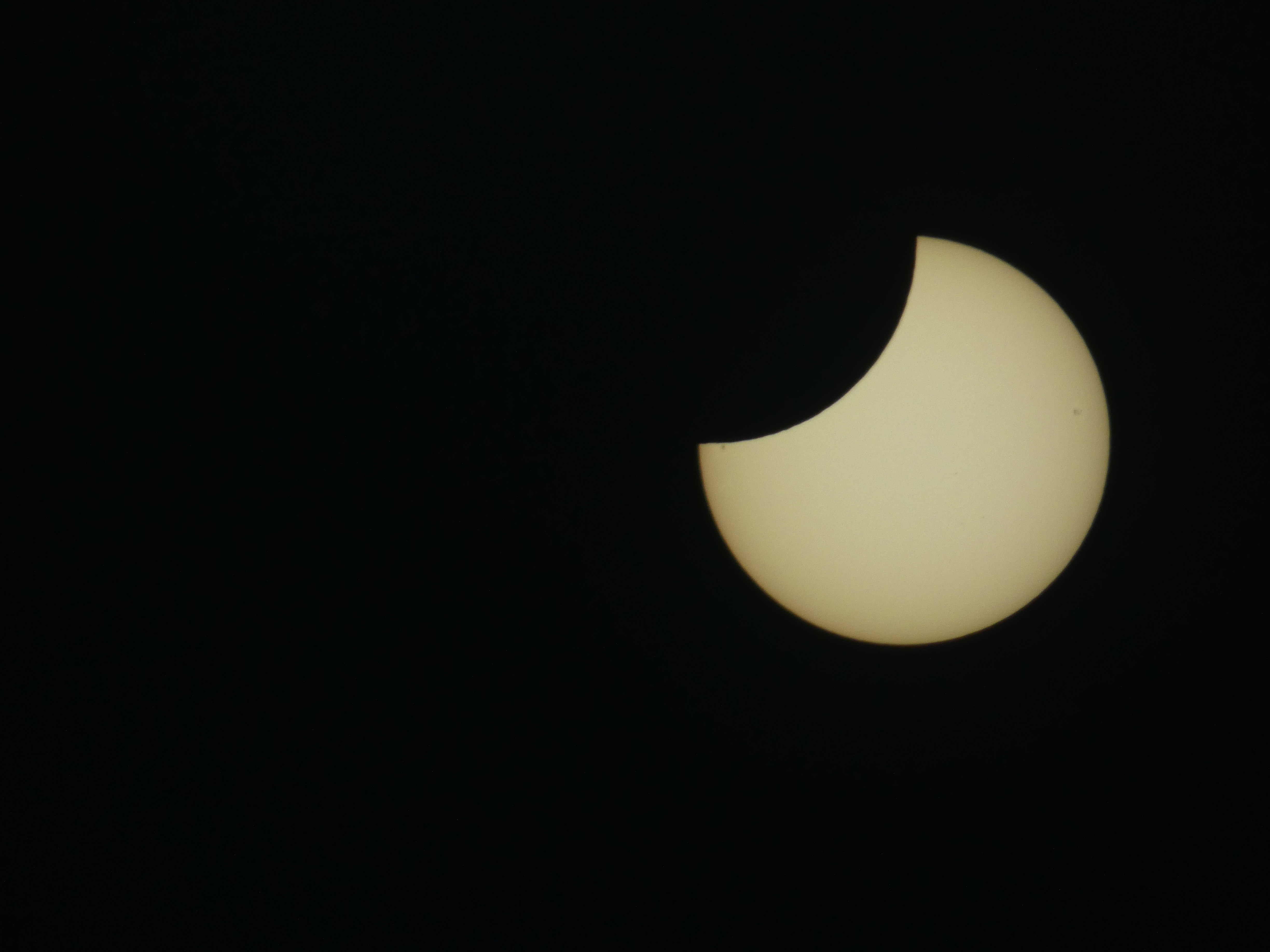 _1200739_eclipse4.JPG
