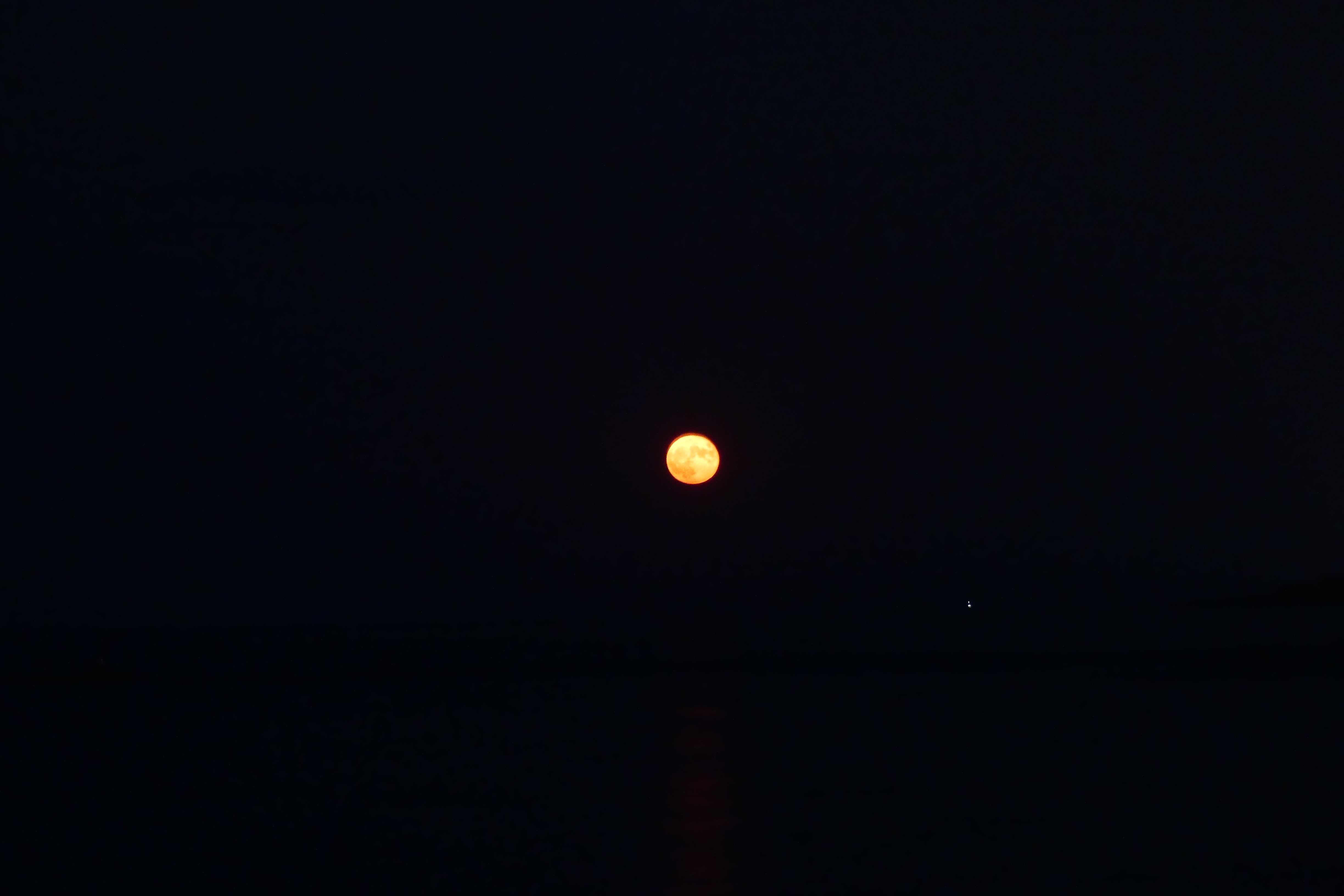 _1220413_supermoon.JPG