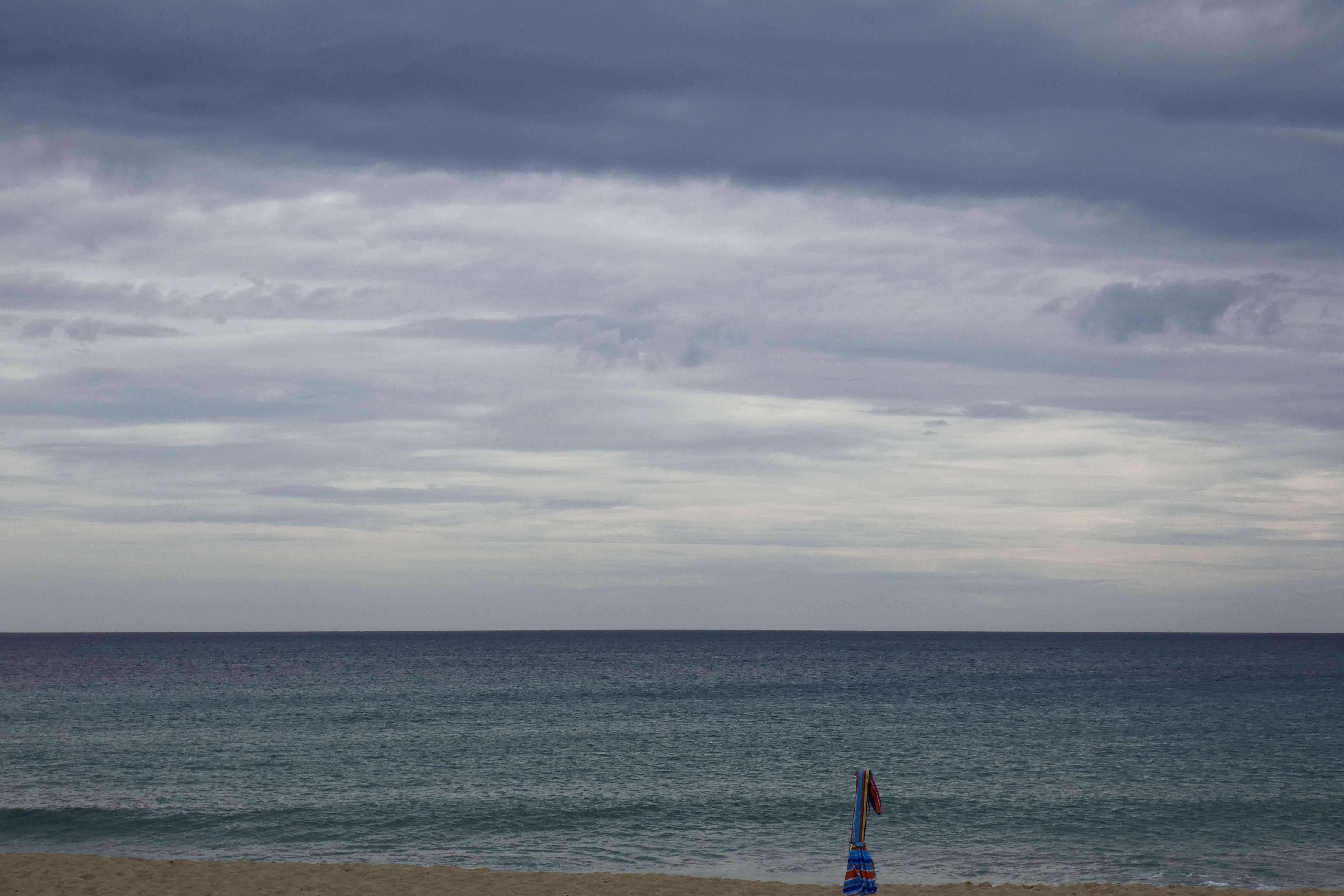 _1220583_cloudy_sea.JPG