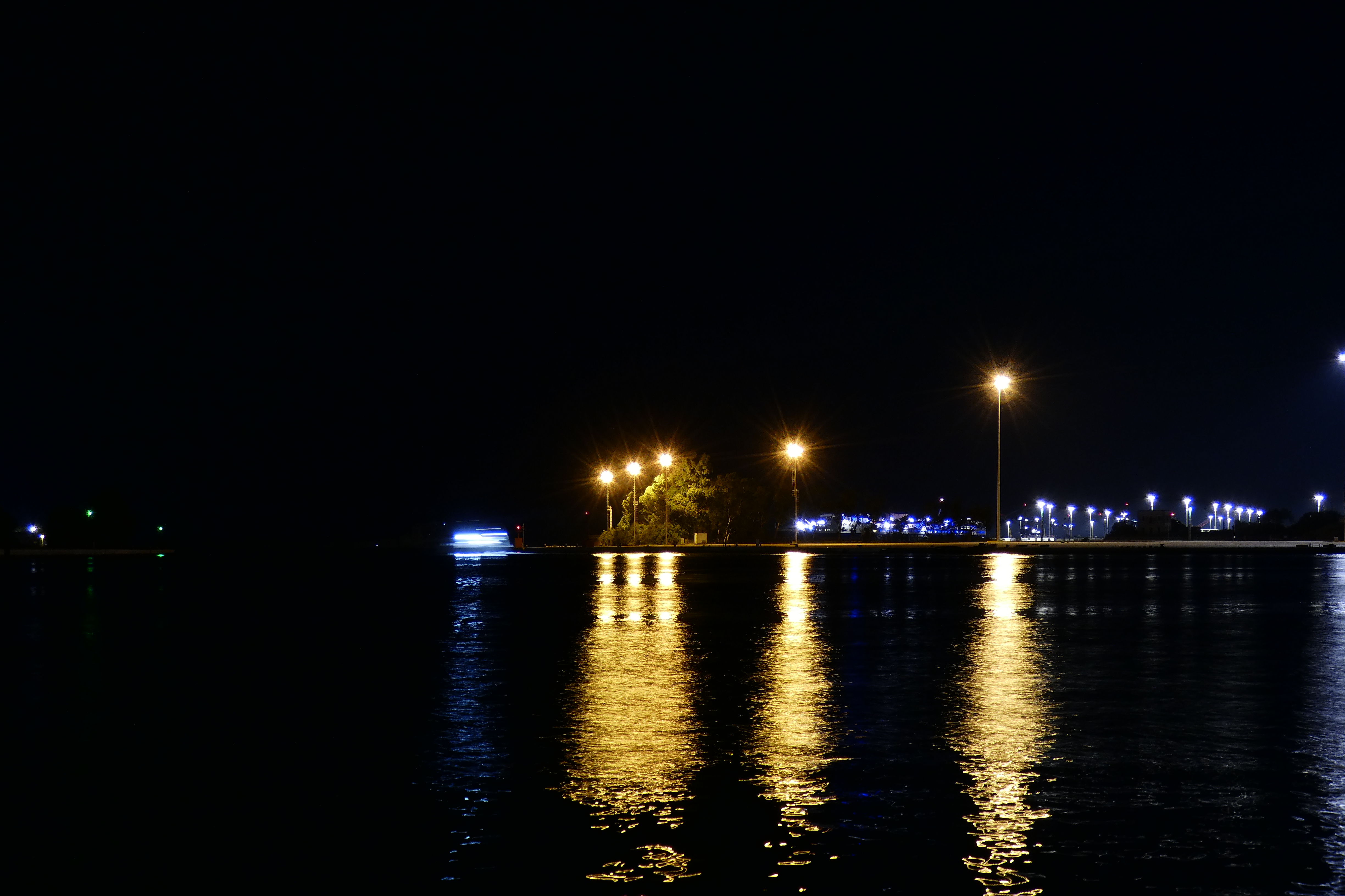 _1250318_dock_nighttime.JPG