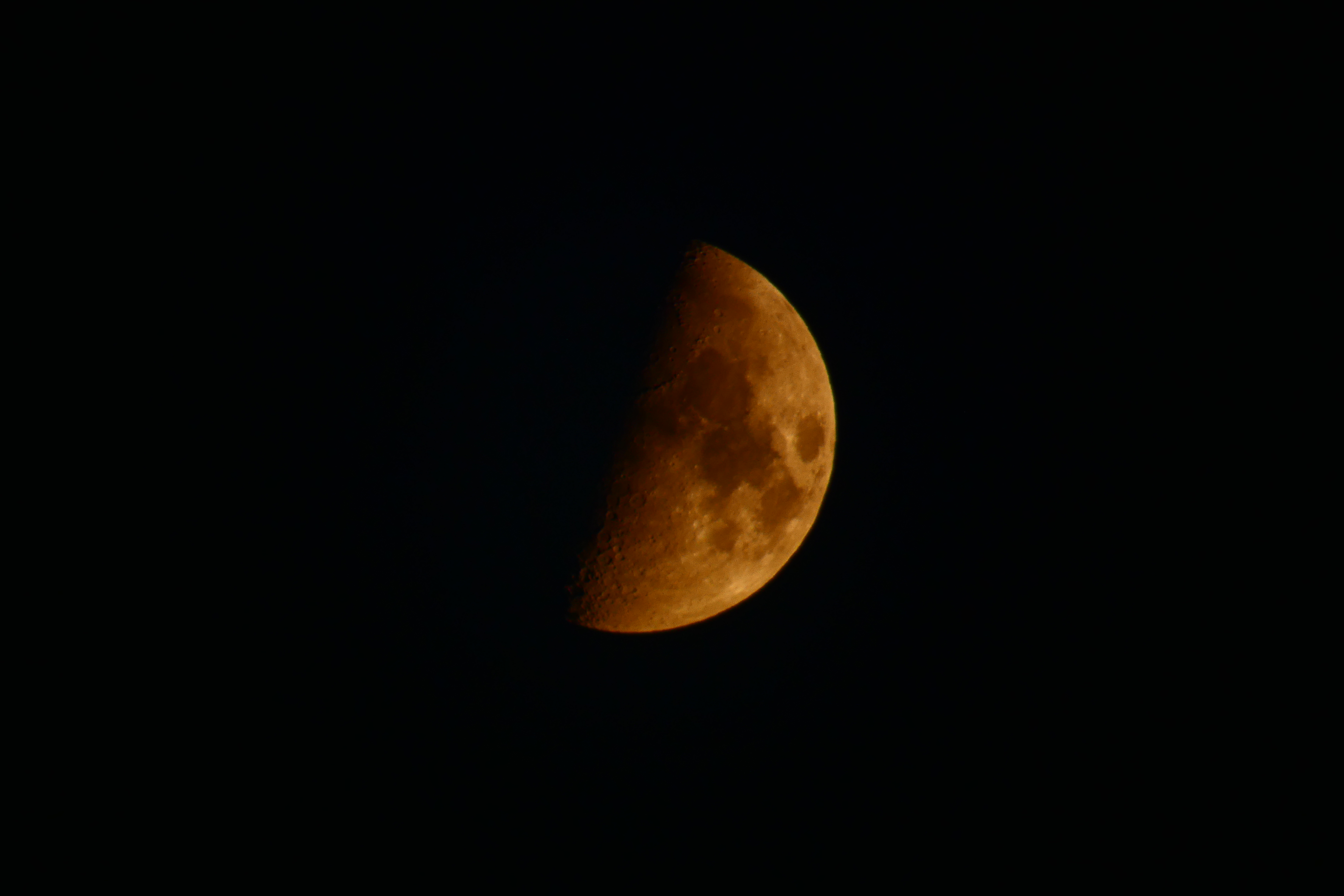 P1270701_red_moon.JPG