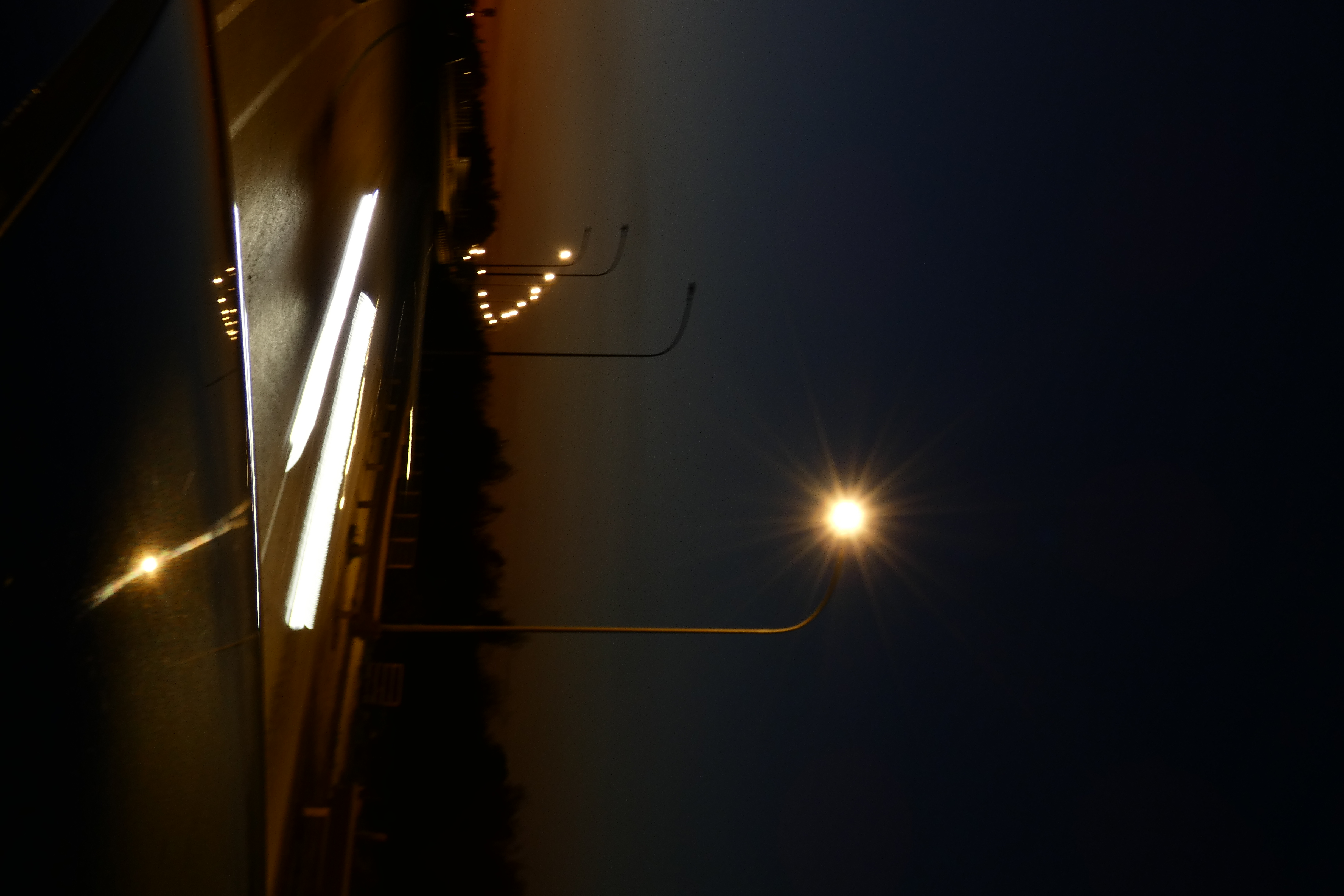 _1280530_headlights.JPG