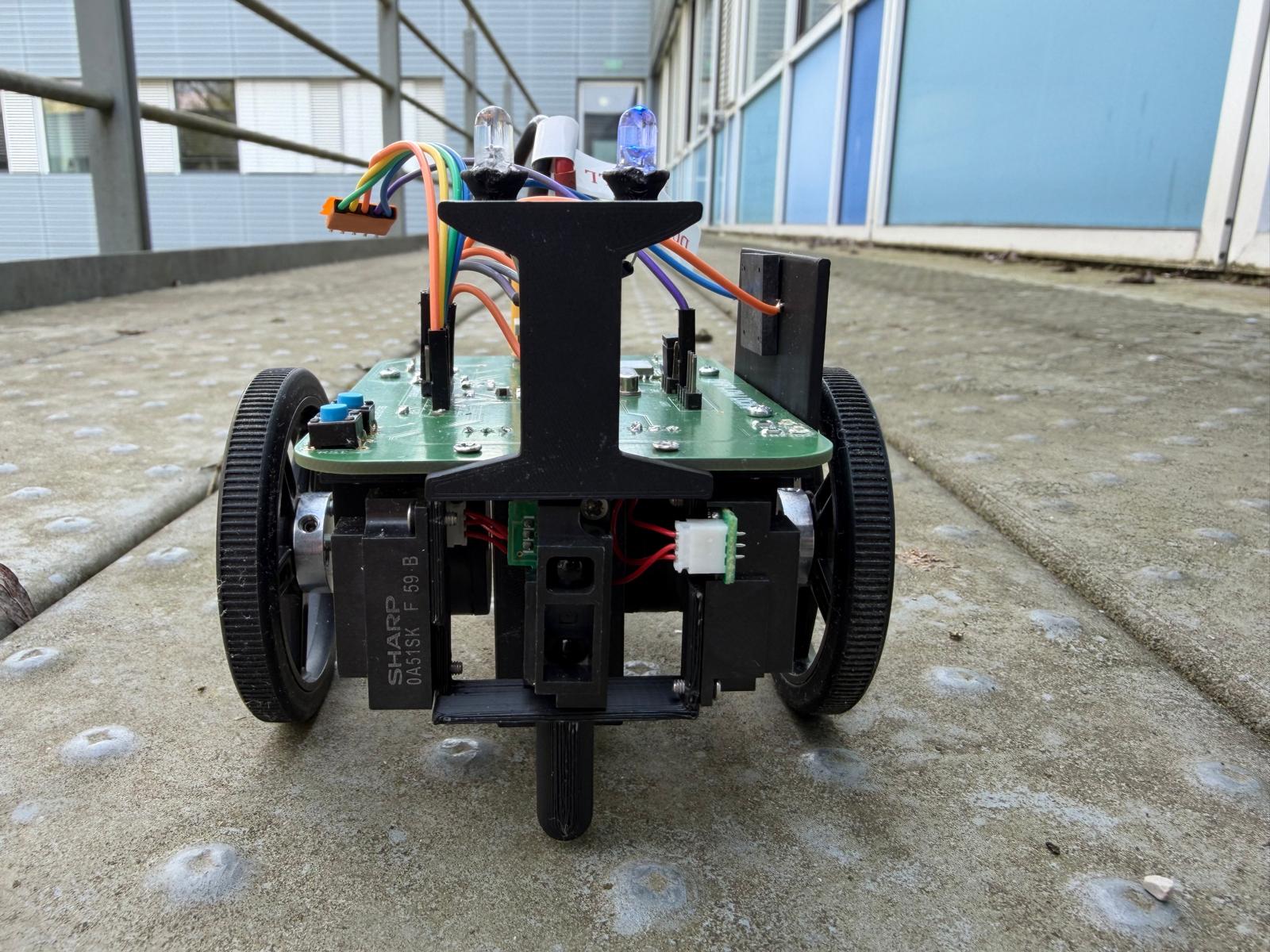 Front view showing sensor arrangement