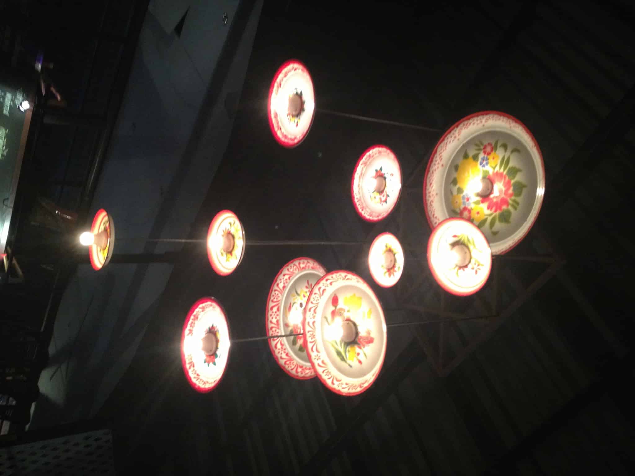 タイの陶器の置物